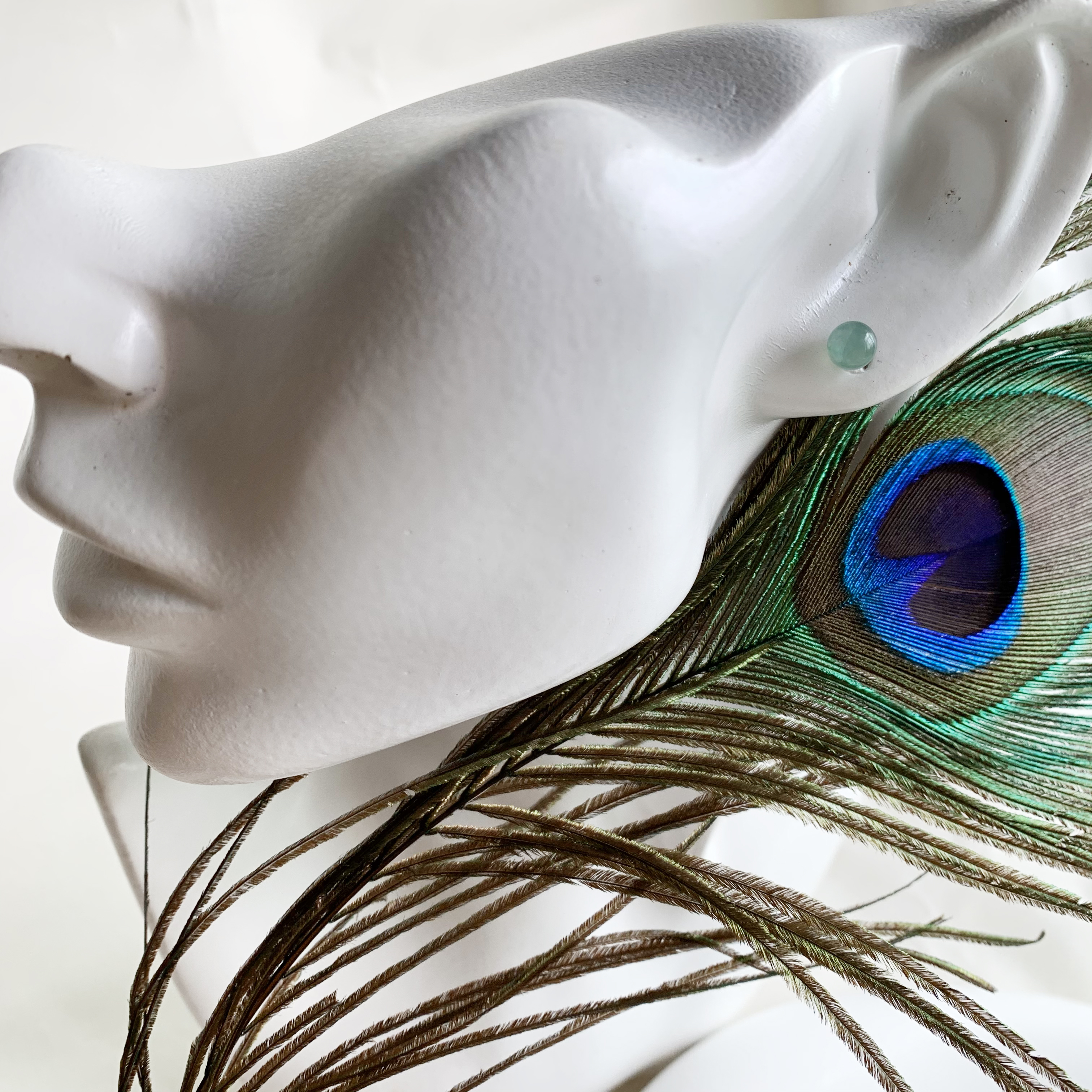 18K White Gold or Yellow Gold C Style Jade Ear Studs (PJA00433)