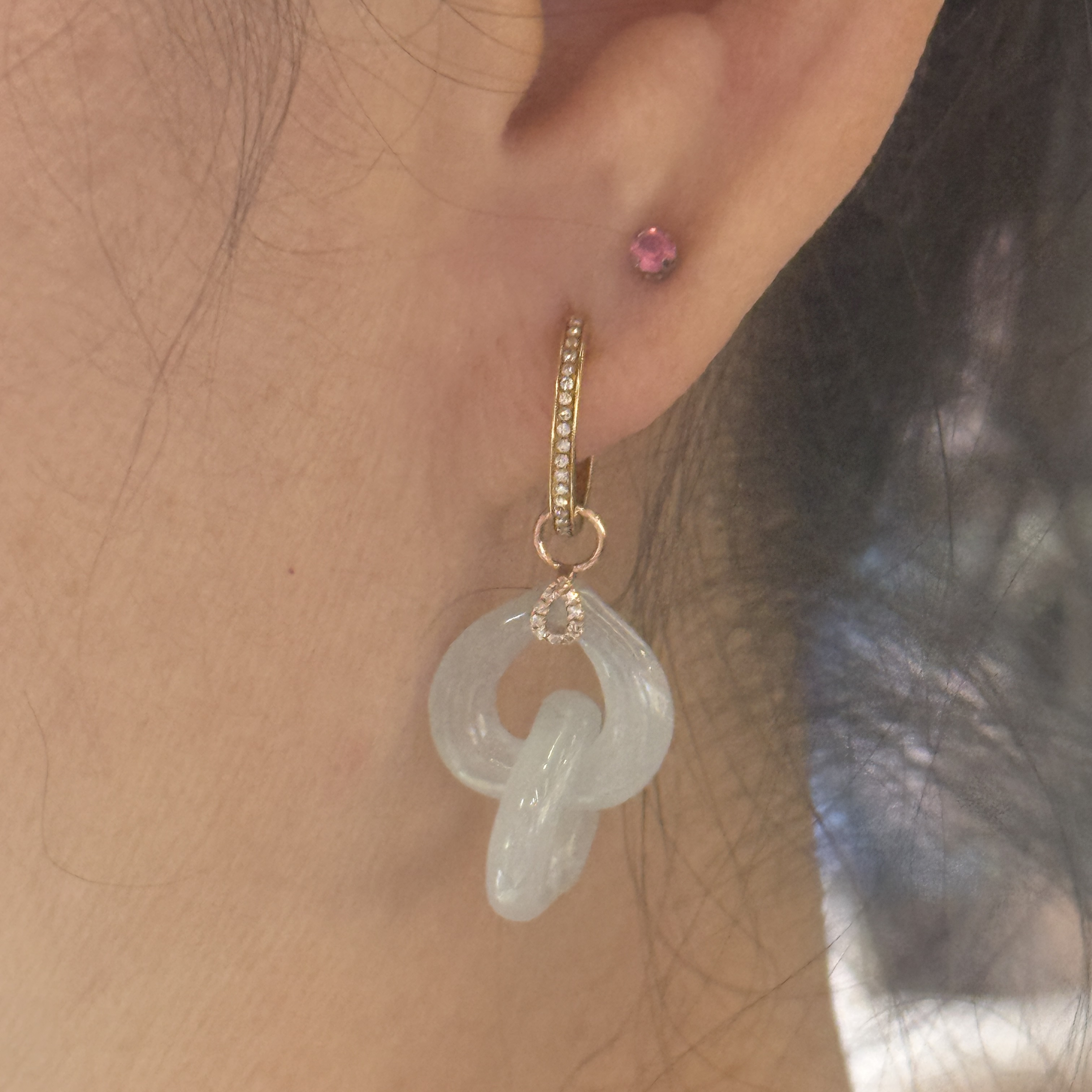 18K White Gold Icy Heart-Shaped Earrings (PJA01153)