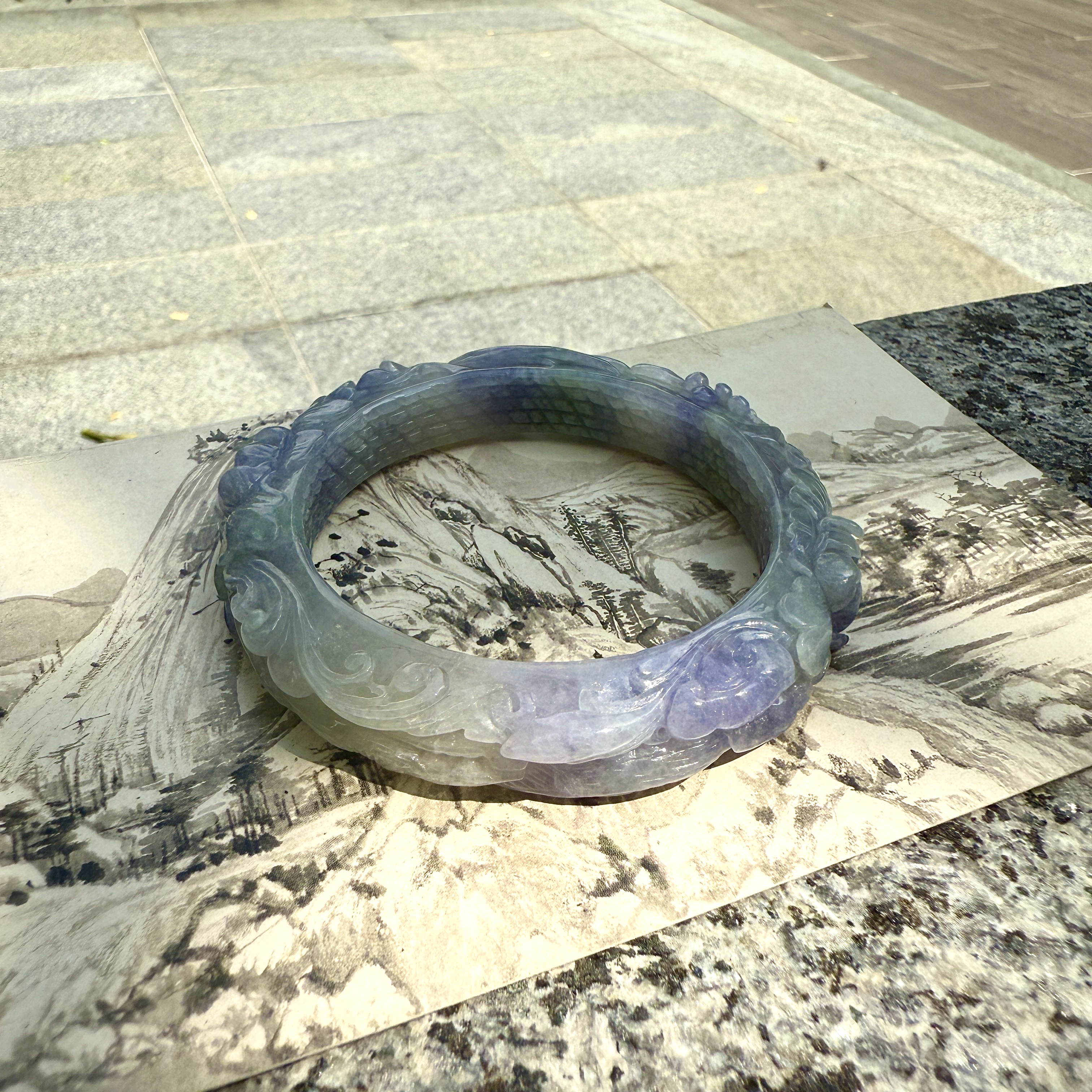 Carved Lavender Jadeite Bangle (PJA00777)