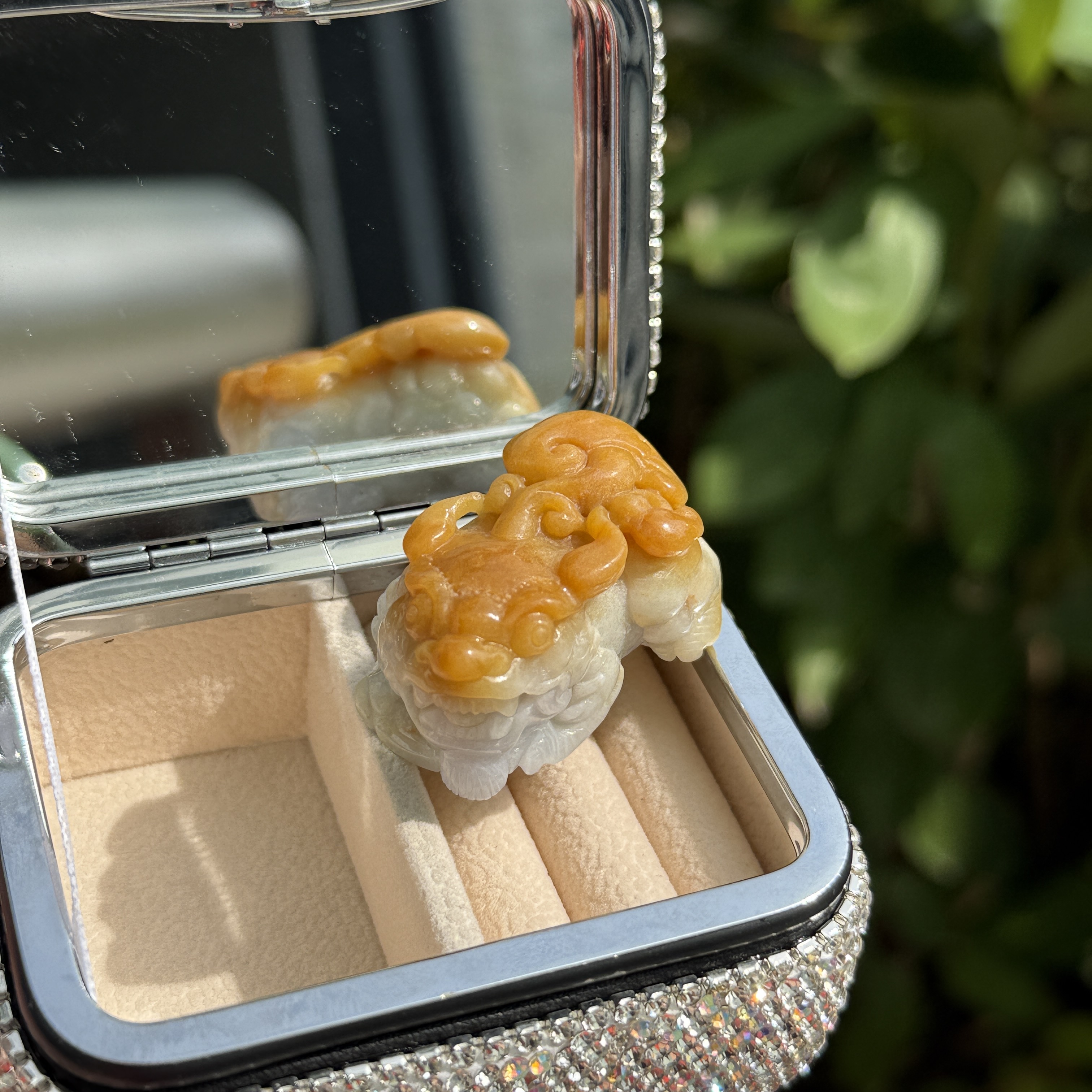 Yellow White PiXiu - Jadeite Ornament (PJA01048)