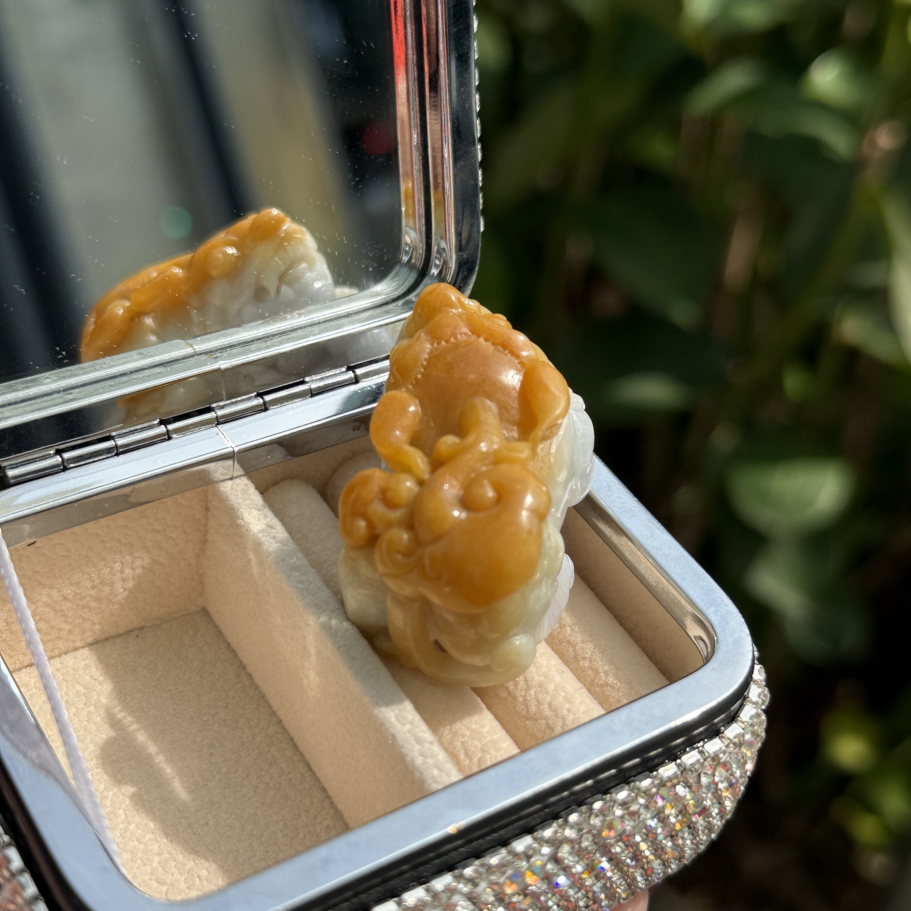 Yellow White PiXiu - Jadeite Ornament (PJA01048)