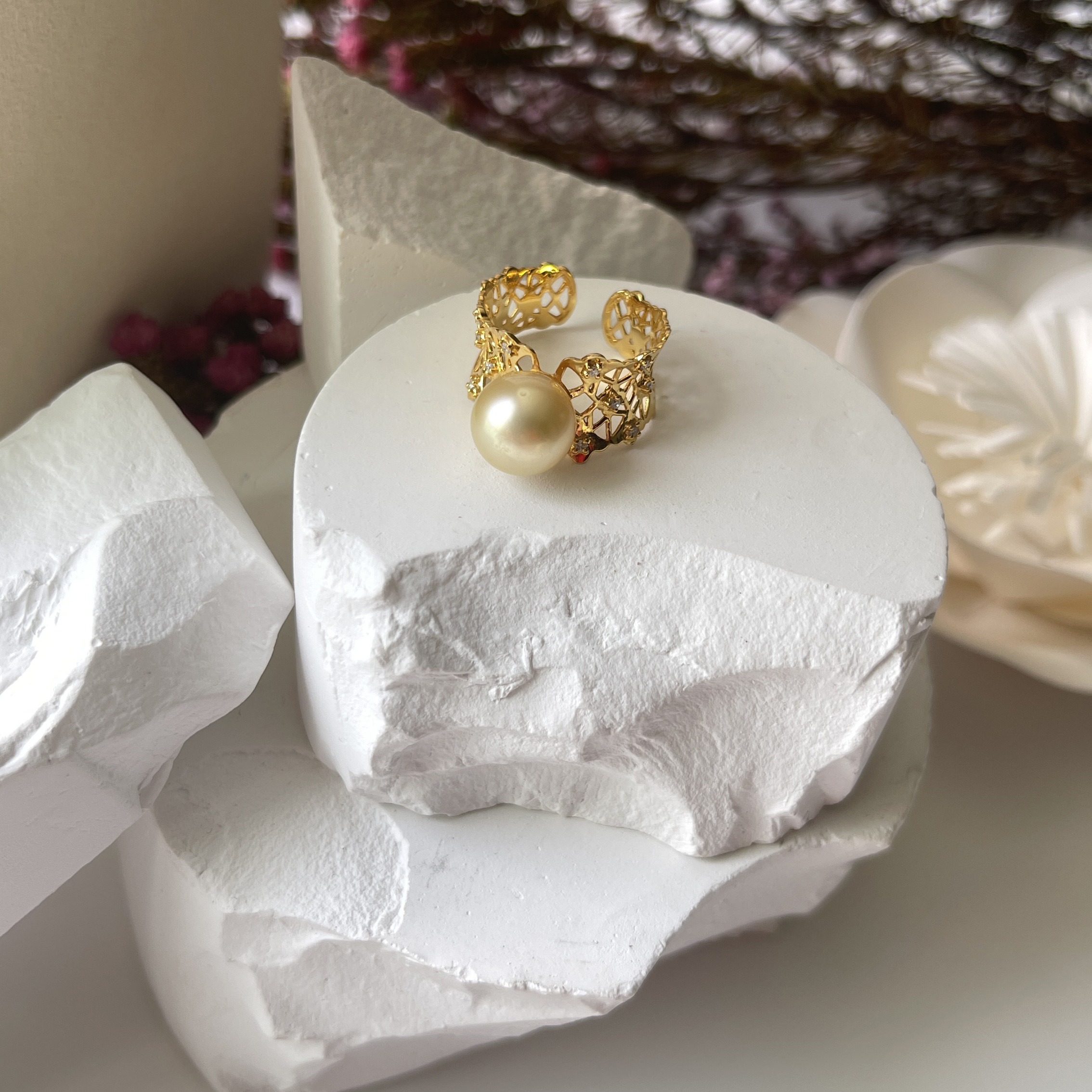 Golden 9.2mm "Sunset" South Sea Pearl 18k Yellow Gold Ring (PPE00006)