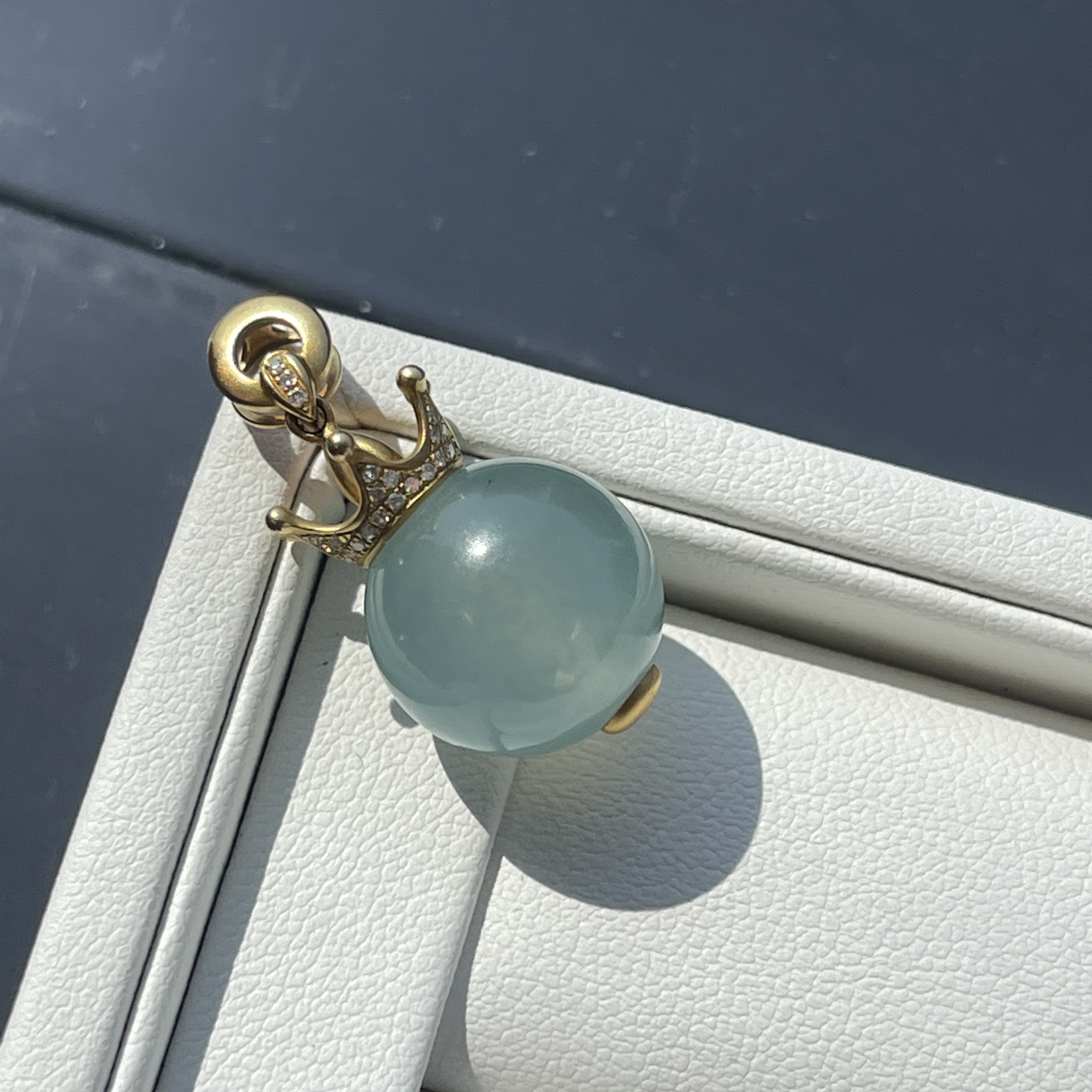 18K Yellow Gold Bluish Bead Ball Jade Pendant (PJA00041)