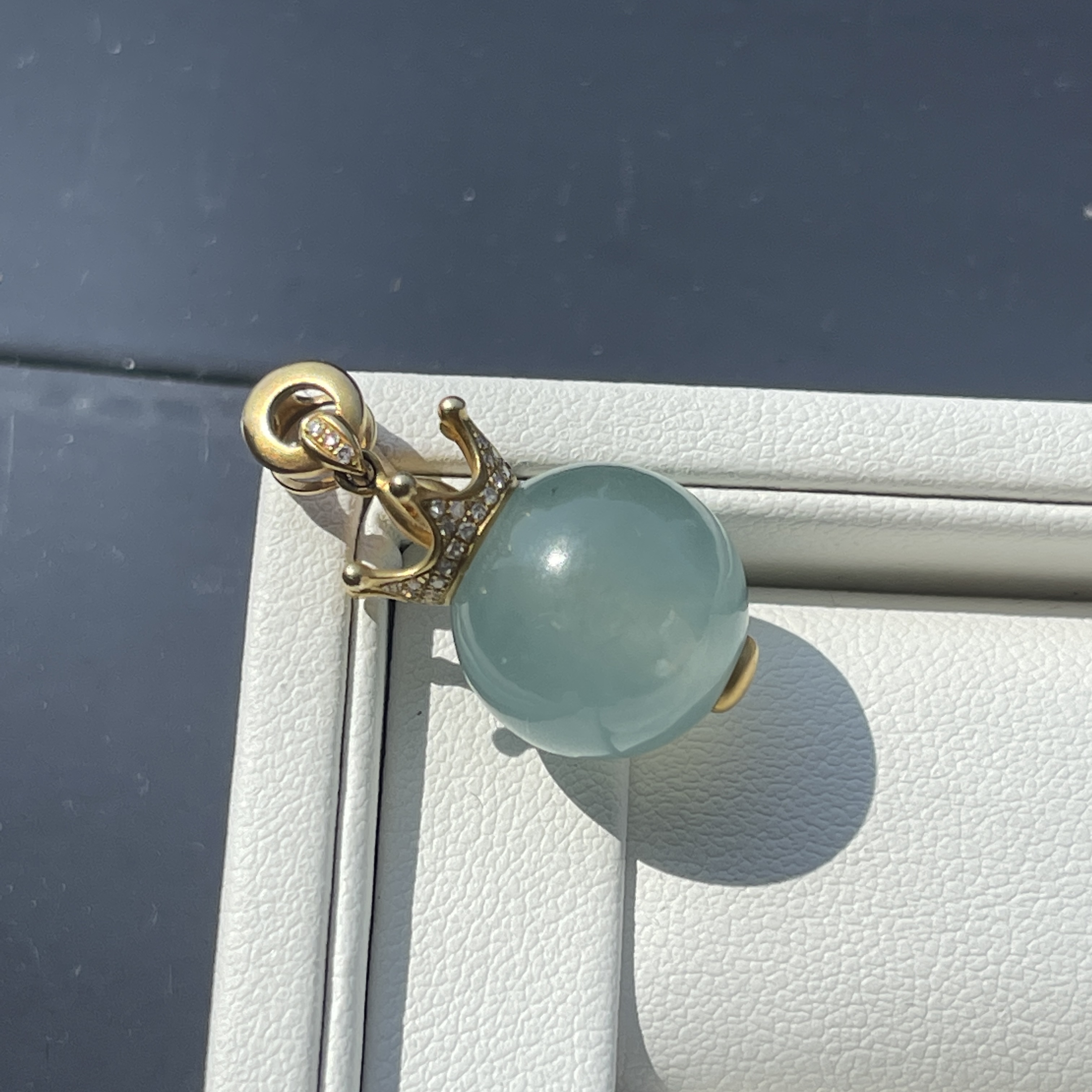 18K Yellow Gold Bluish Bead Ball Jade Pendant (PJA00041)