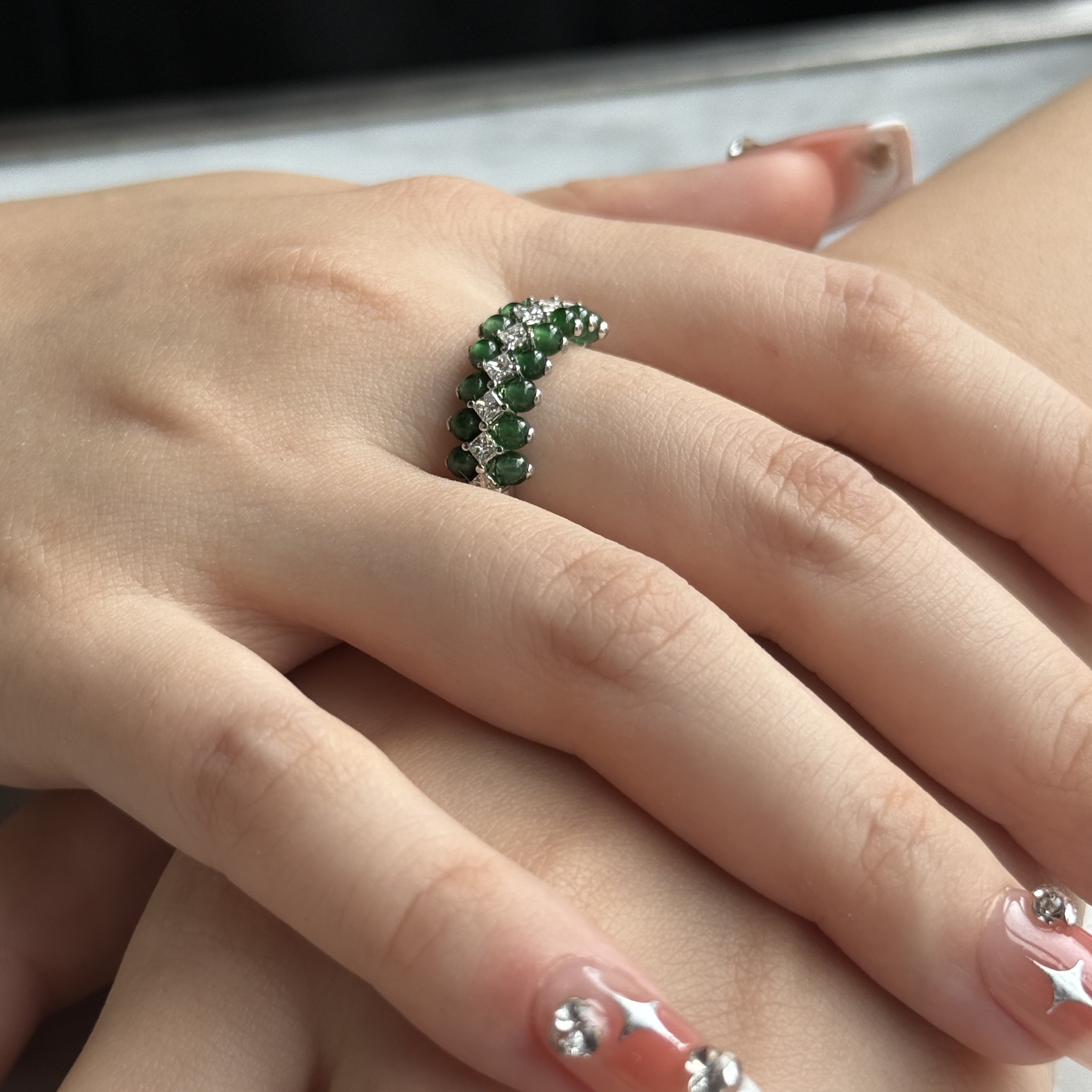 18k White Gold Multi Green Beads Jade Ring (PJA00797)