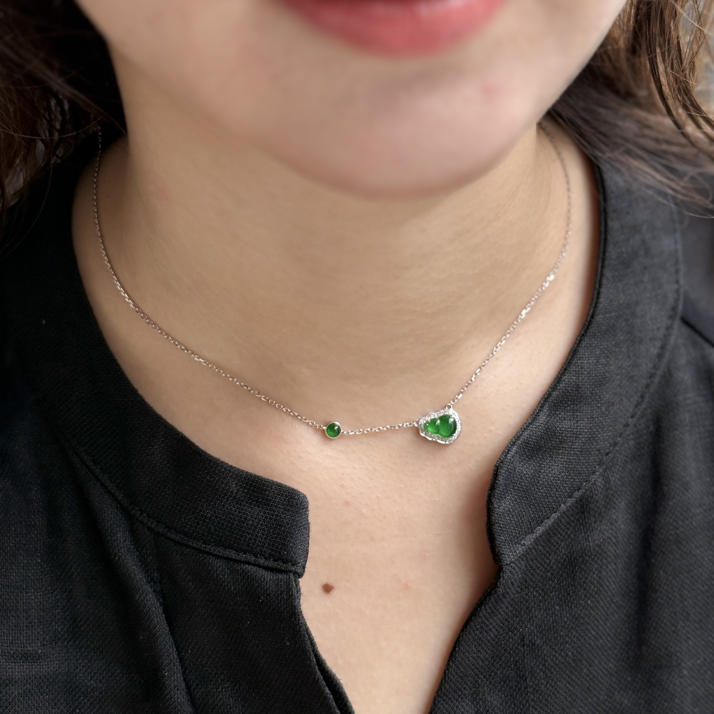 Green Hulu Jade Necklace (PJA00696B)