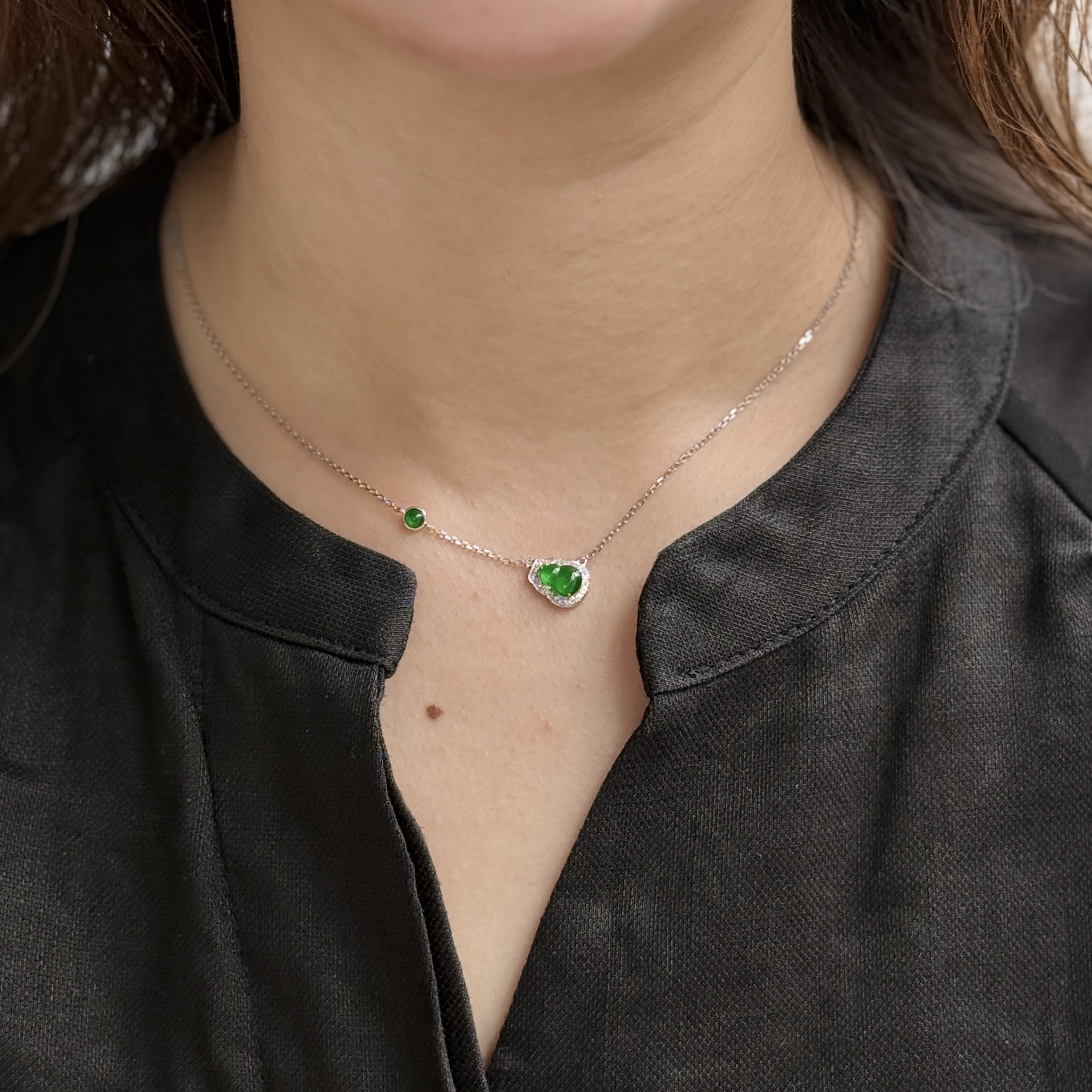 Green Hulu Jade Necklace (PJA00696B)