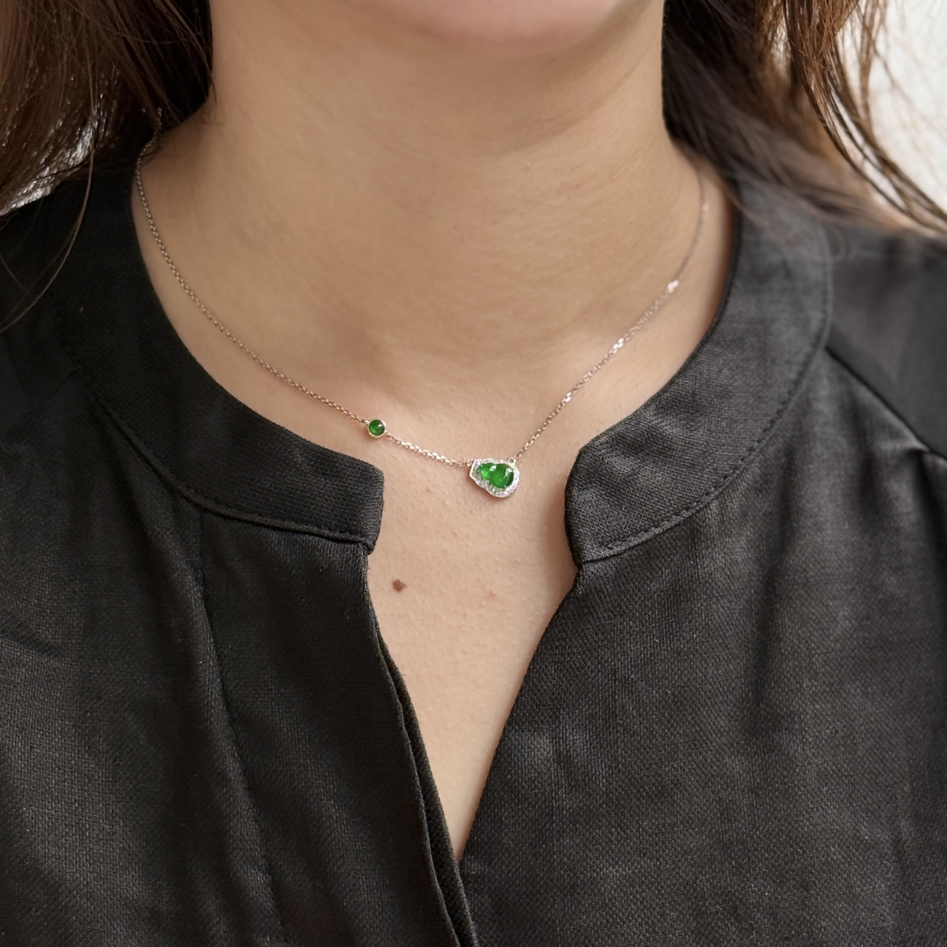 Green Hulu Jade Necklace (PJA00696B)