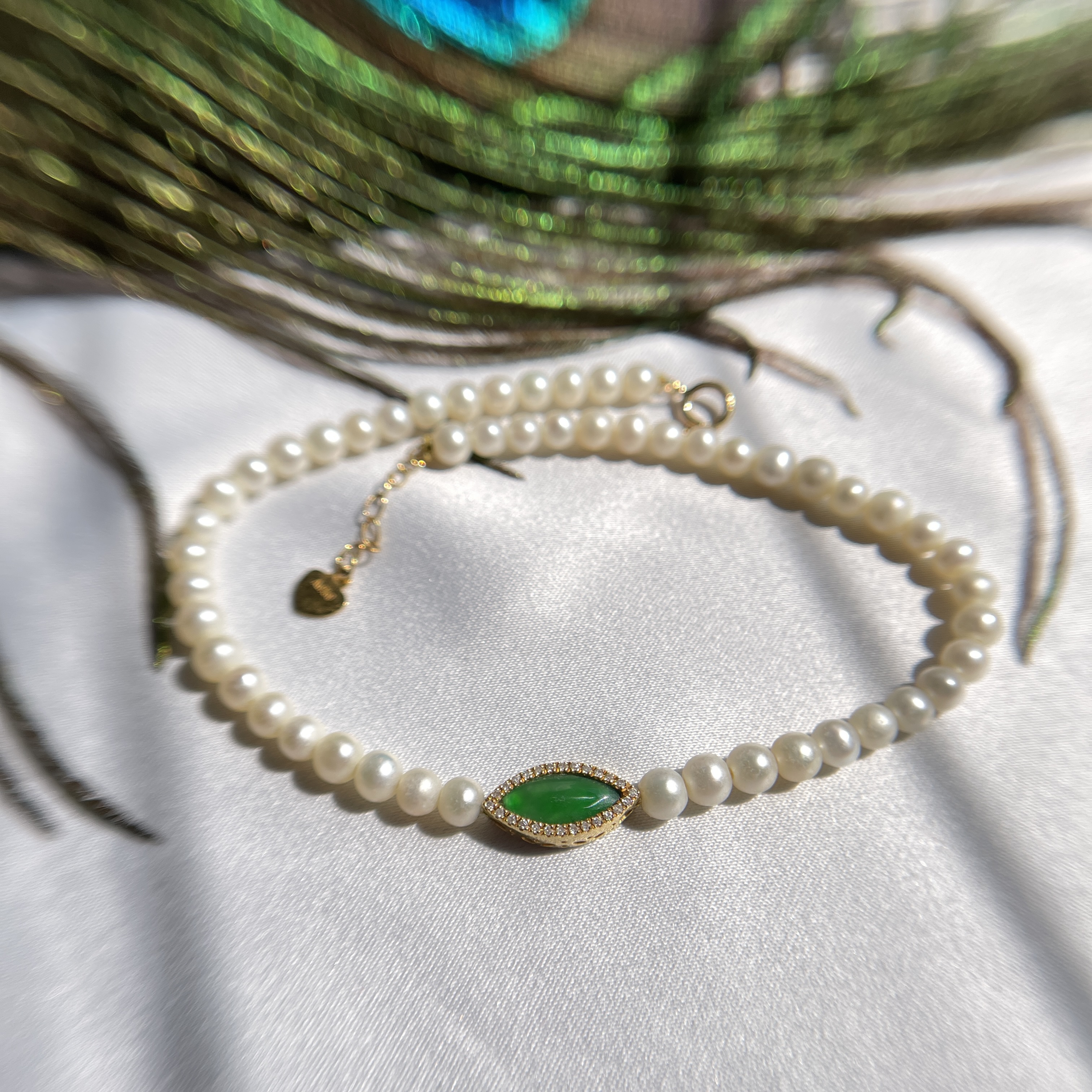 Intense Green Marquise Shape Jade with Fresh Pearl Bracelet (PJA00062)