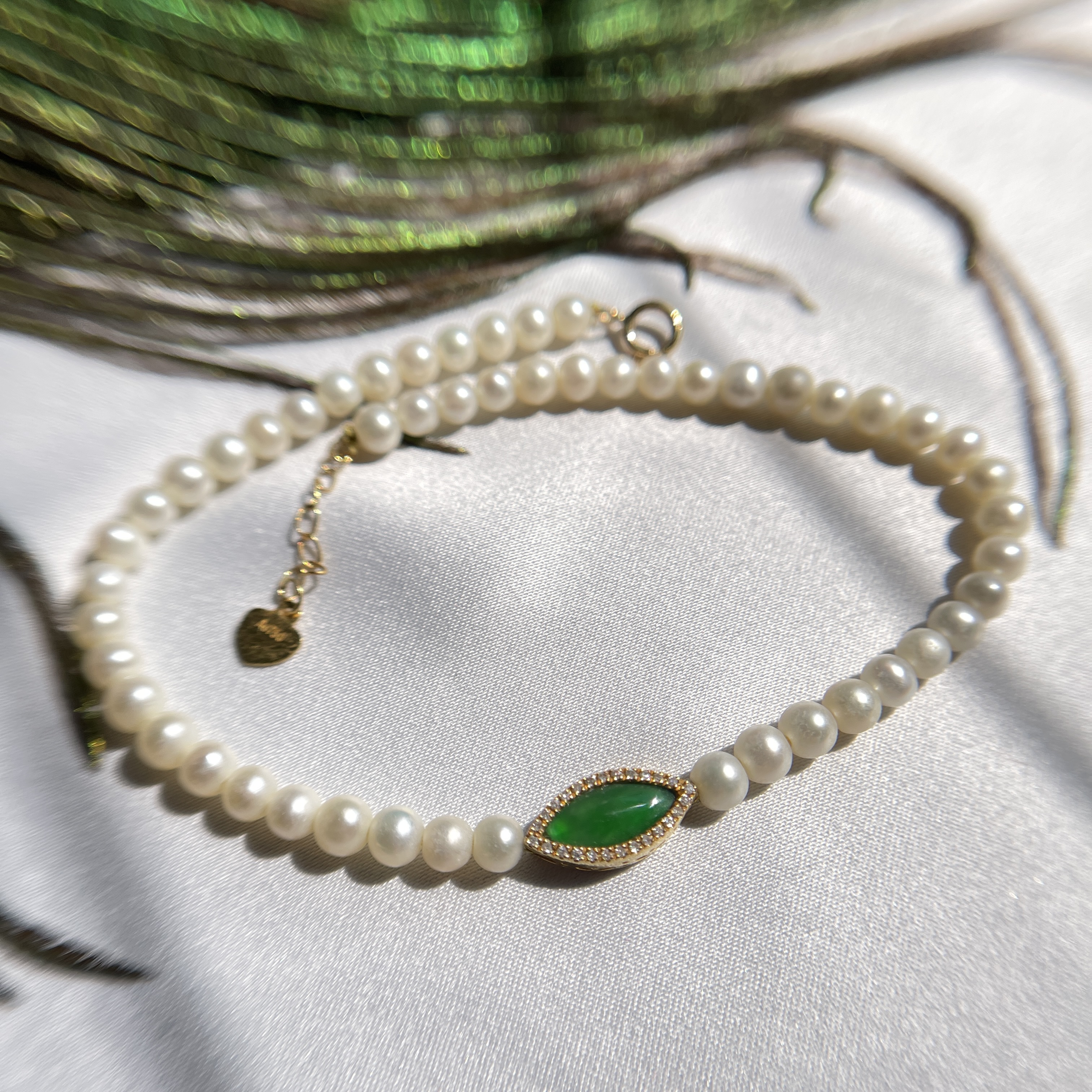 Intense Green Marquise Shape Jade with Fresh Pearl Bracelet (PJA00062)