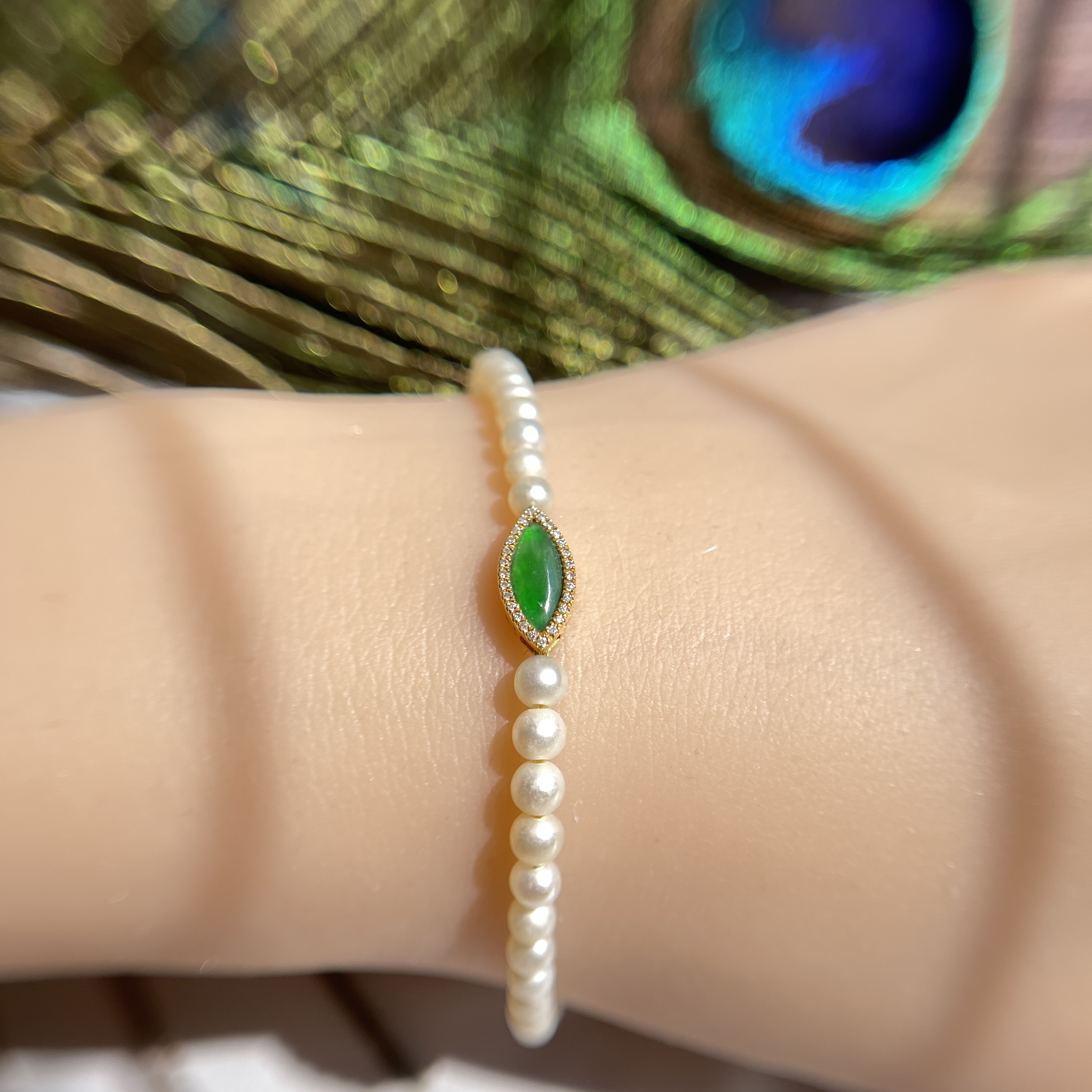 Intense Green Marquise Shape Jade with Fresh Pearl Bracelet (PJA00062)