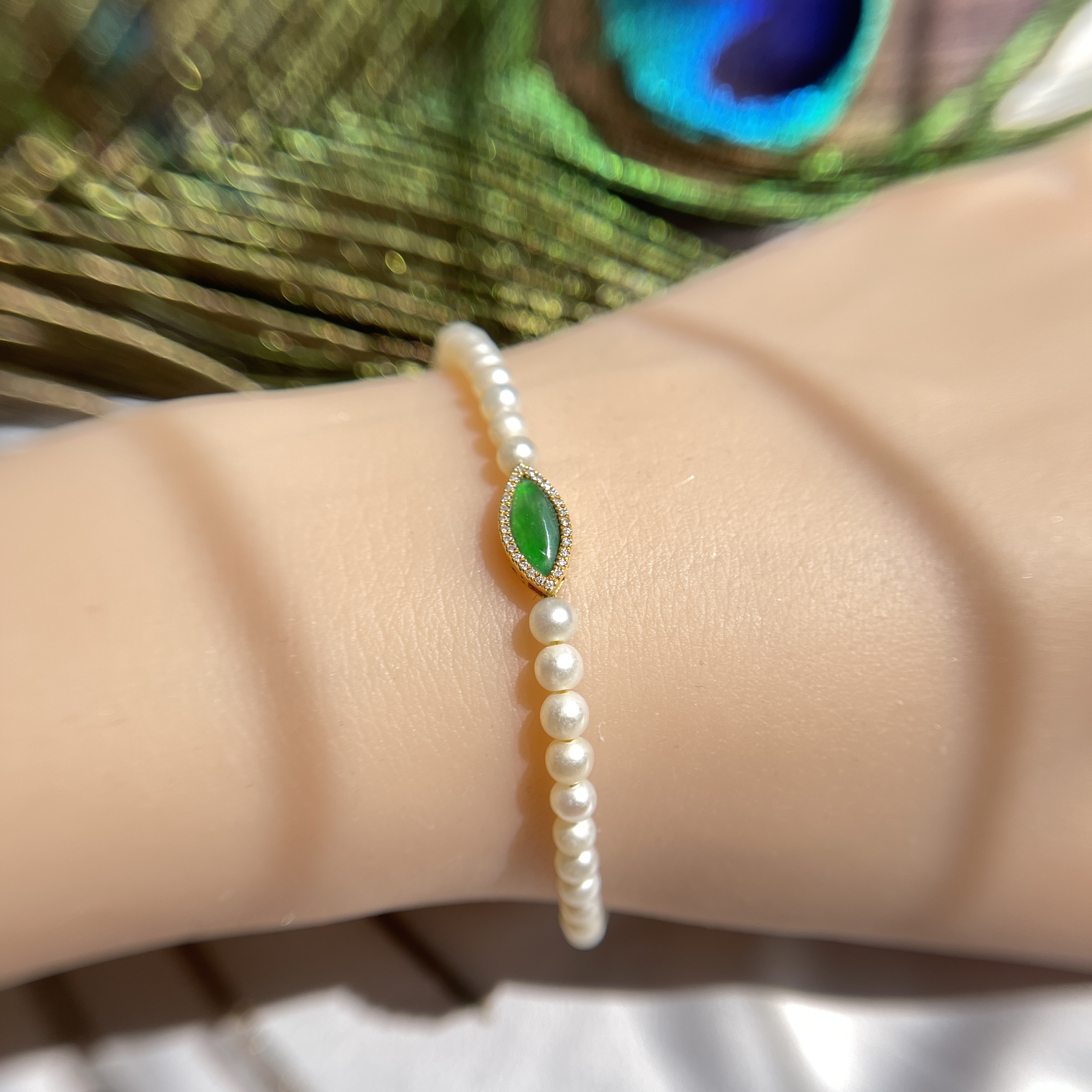 Intense Green Marquise Shape Jade with Fresh Pearl Bracelet (PJA00062)