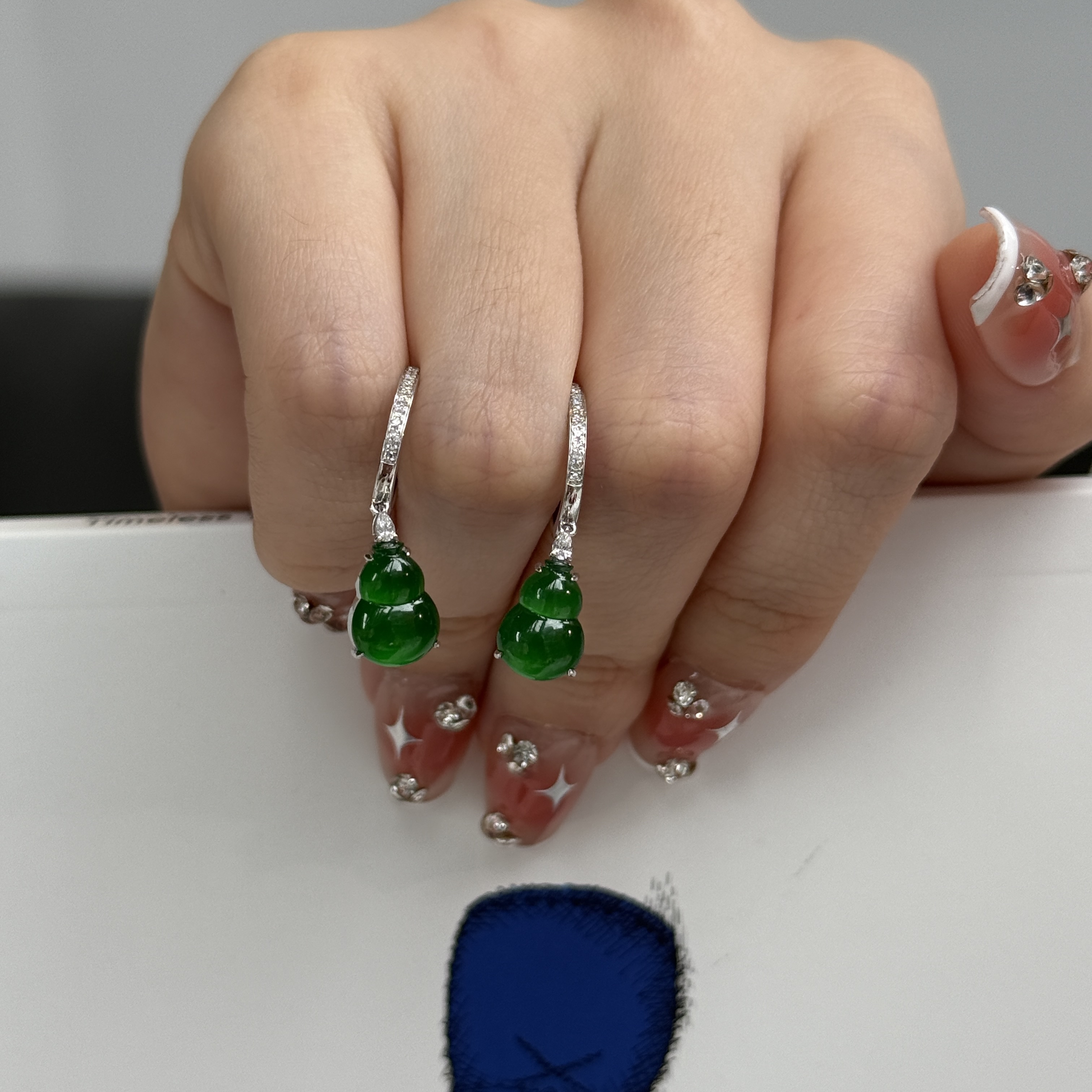 Green Hulu Jade Earrings (PJA00696C)