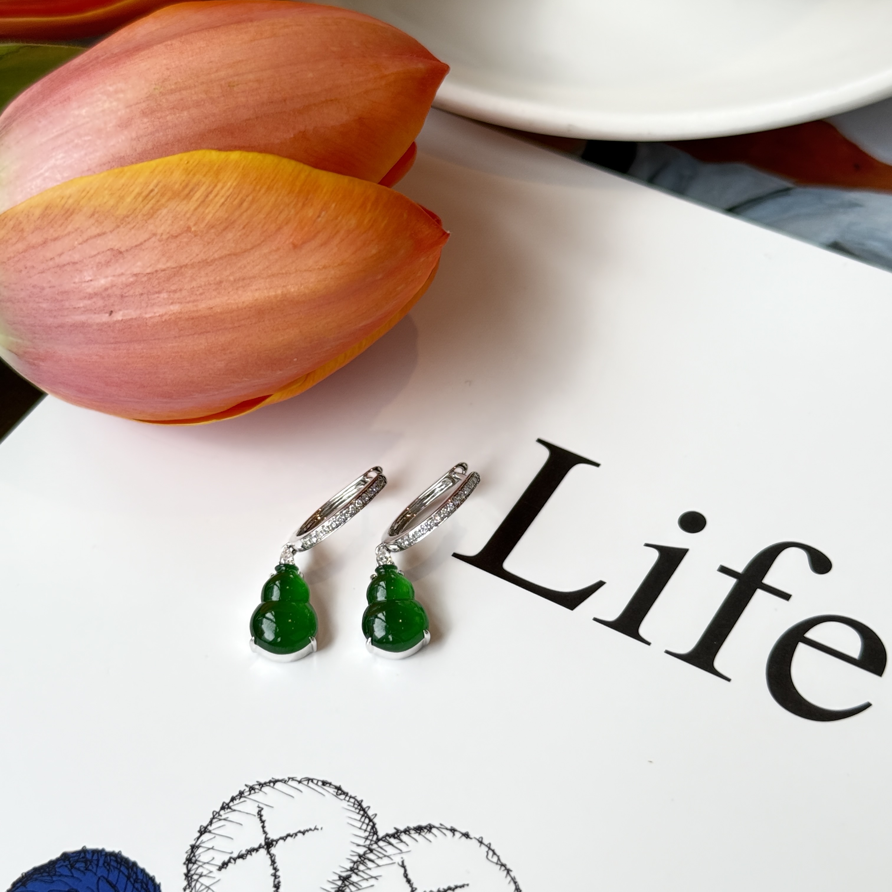 Green Hulu Jade Earrings (PJA00696C)