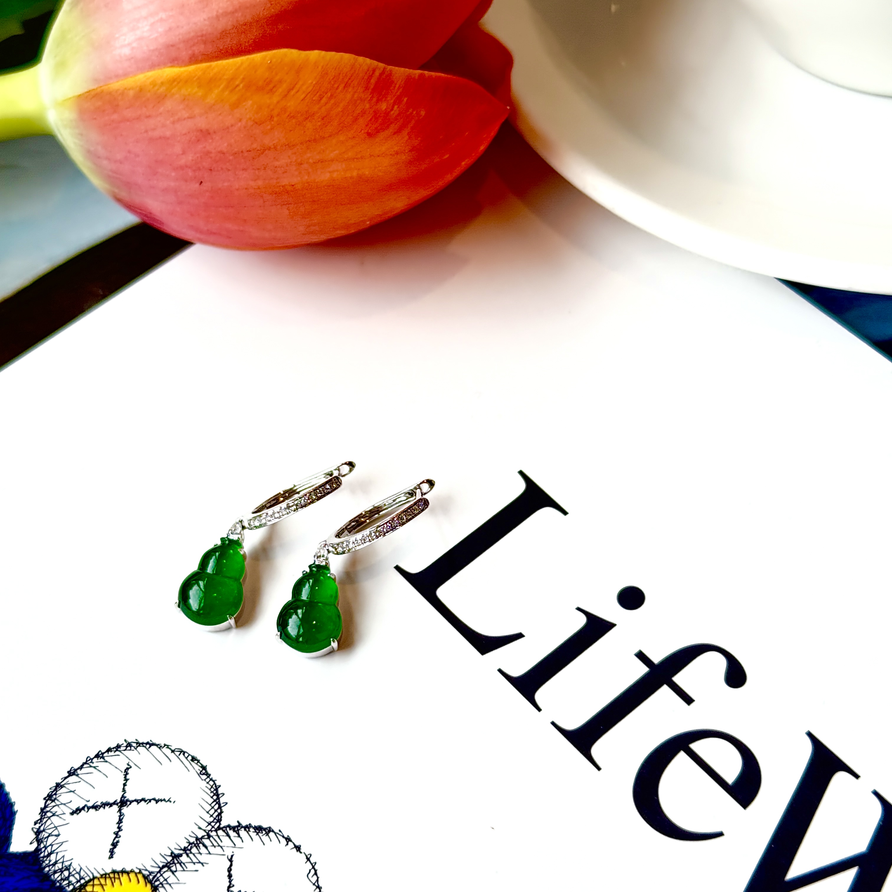 Green Hulu Jade Earrings (PJA00696C)