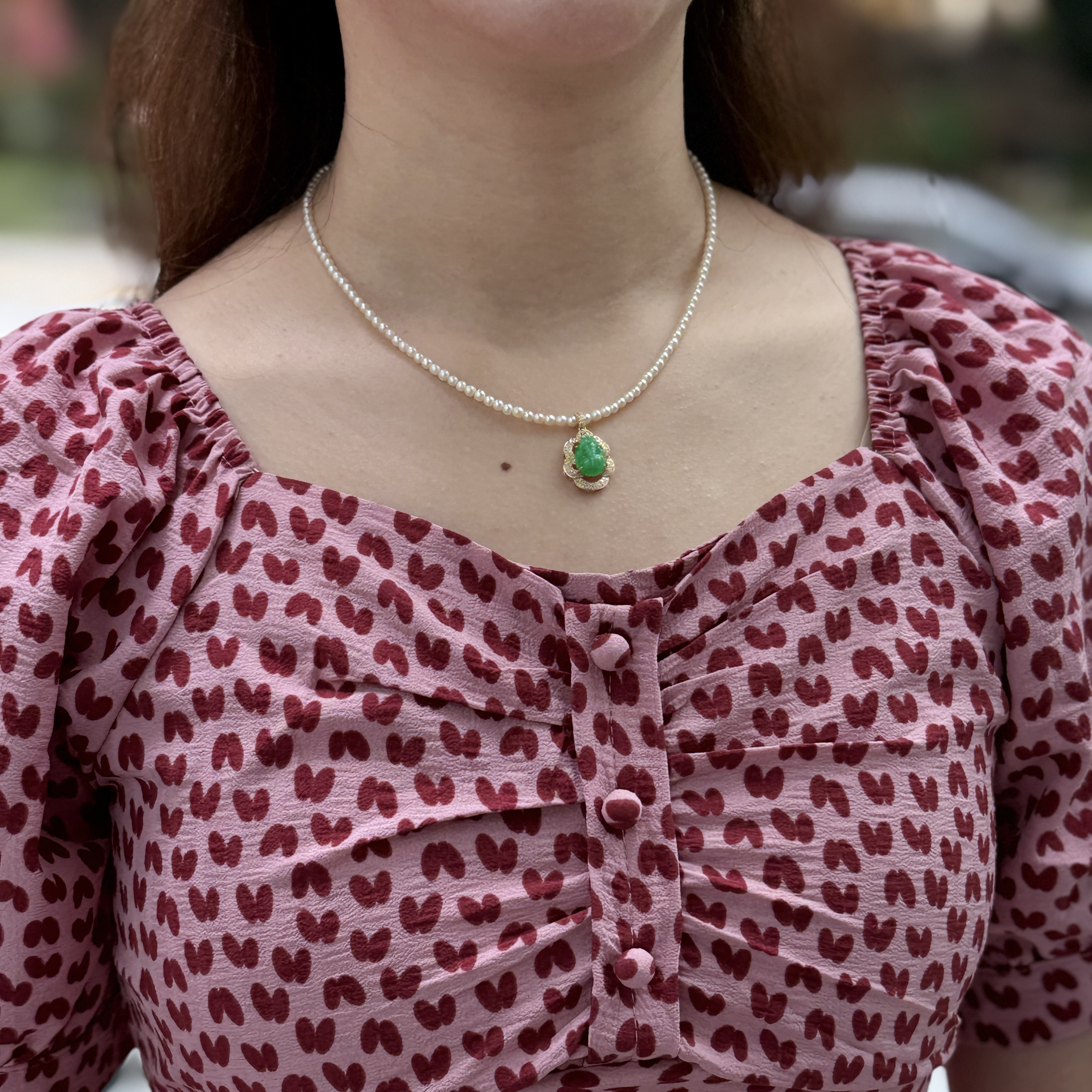 18K Yellow Gold Vivid Green Pixiu Jade Pendant (PJA00495)