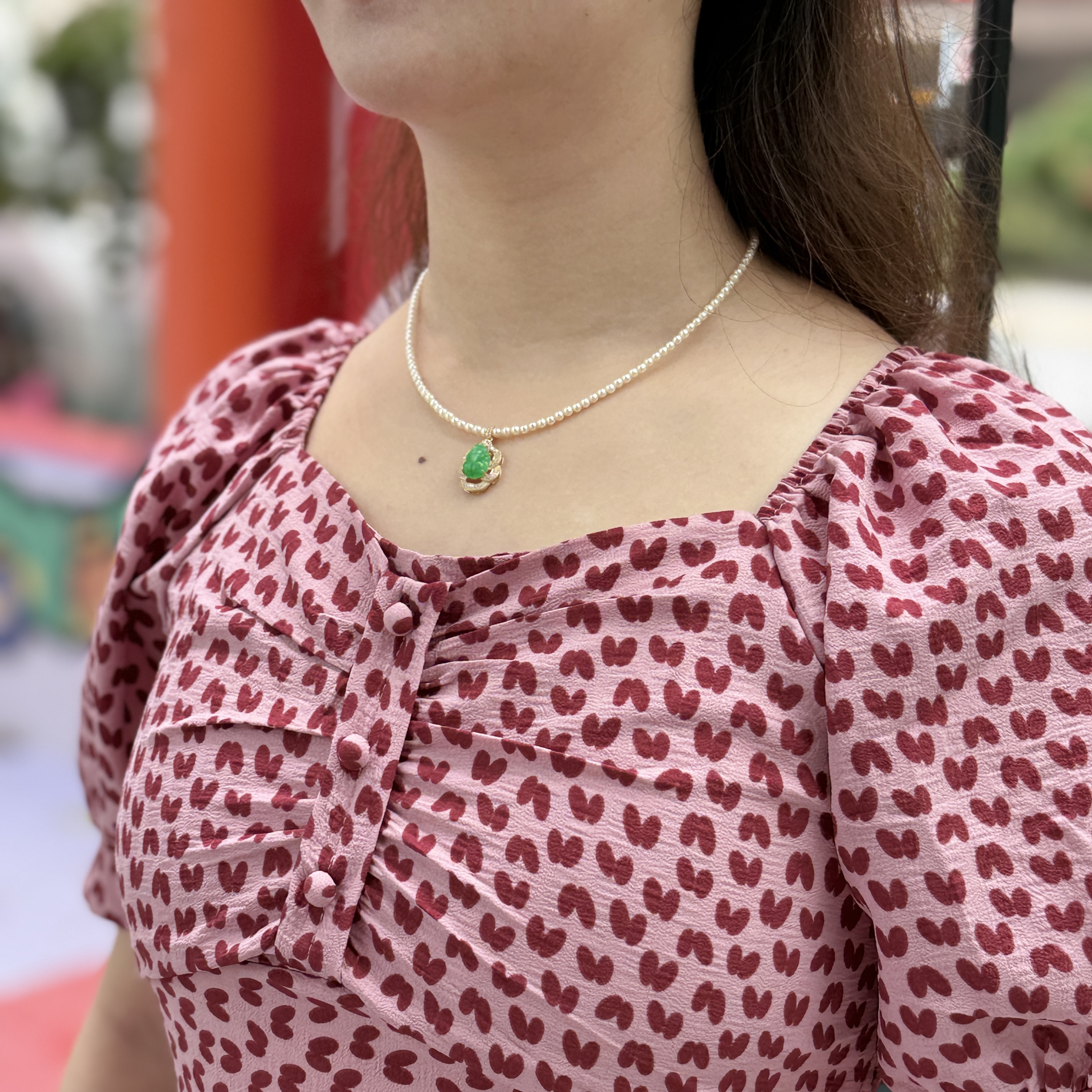 18K Yellow Gold Vivid Green Pixiu Jade Pendant (PJA00495)