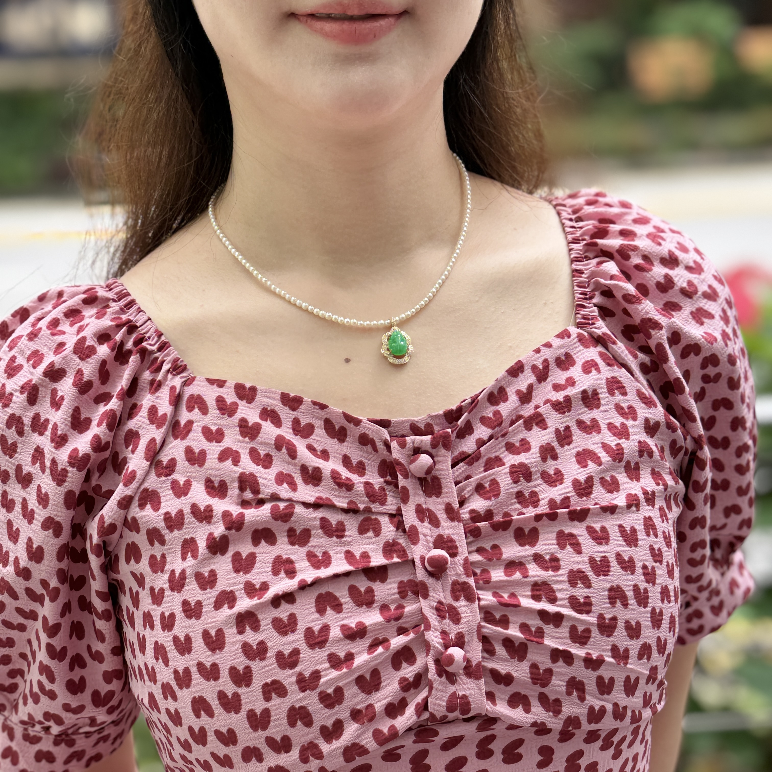 18K Yellow Gold Vivid Green Pixiu Jade Pendant (PJA00495)