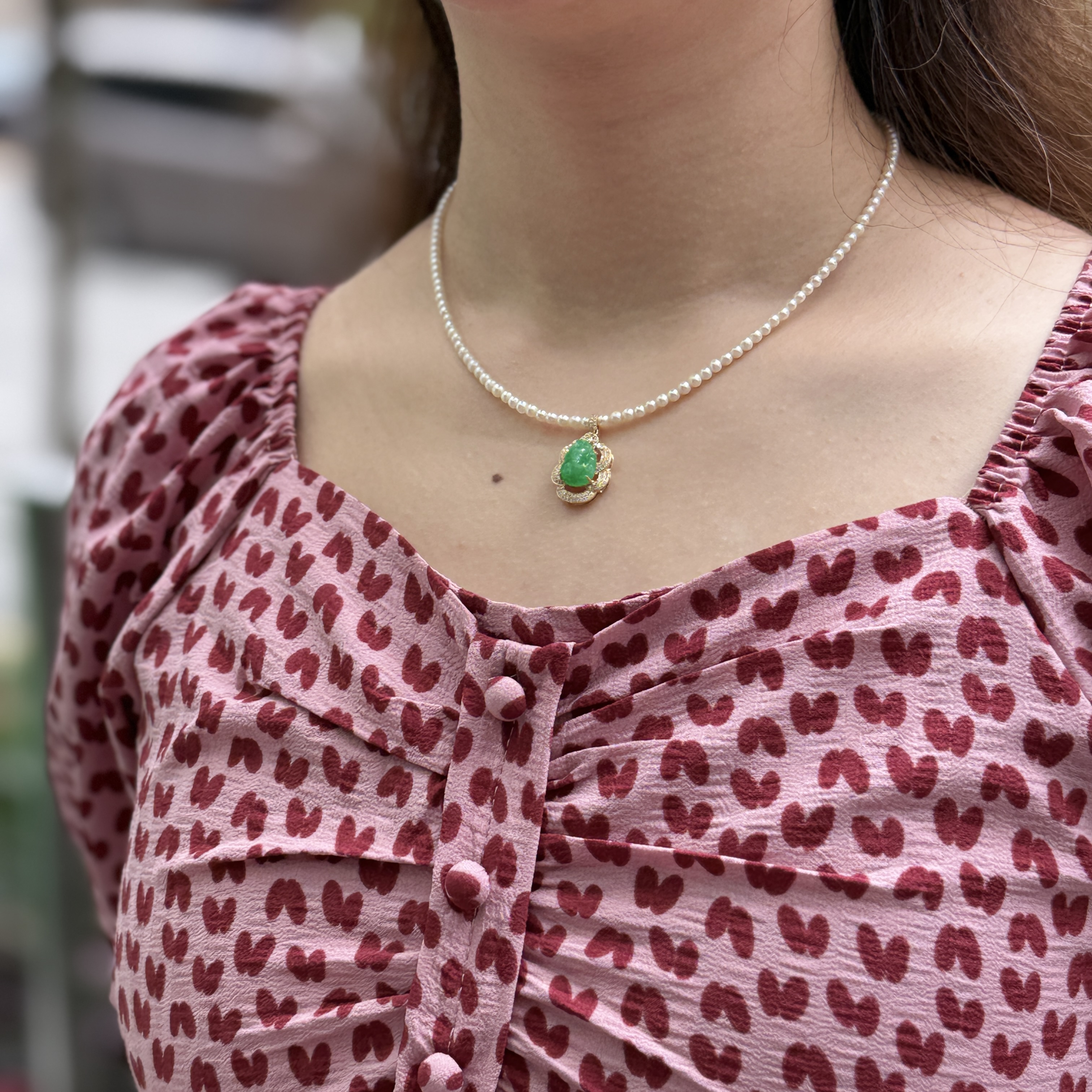 18K Yellow Gold Vivid Green Pixiu Jade Pendant (PJA00495)
