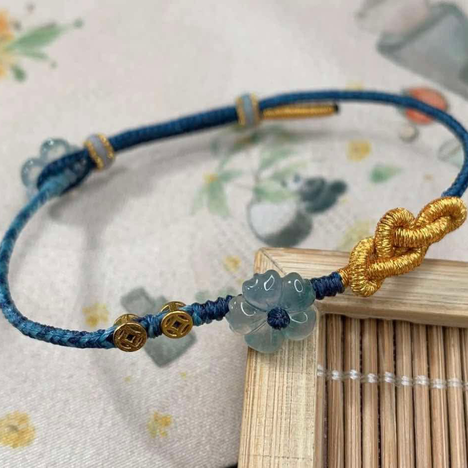 Carved Icy White Flower Jade String Bracelet (PJA01282)