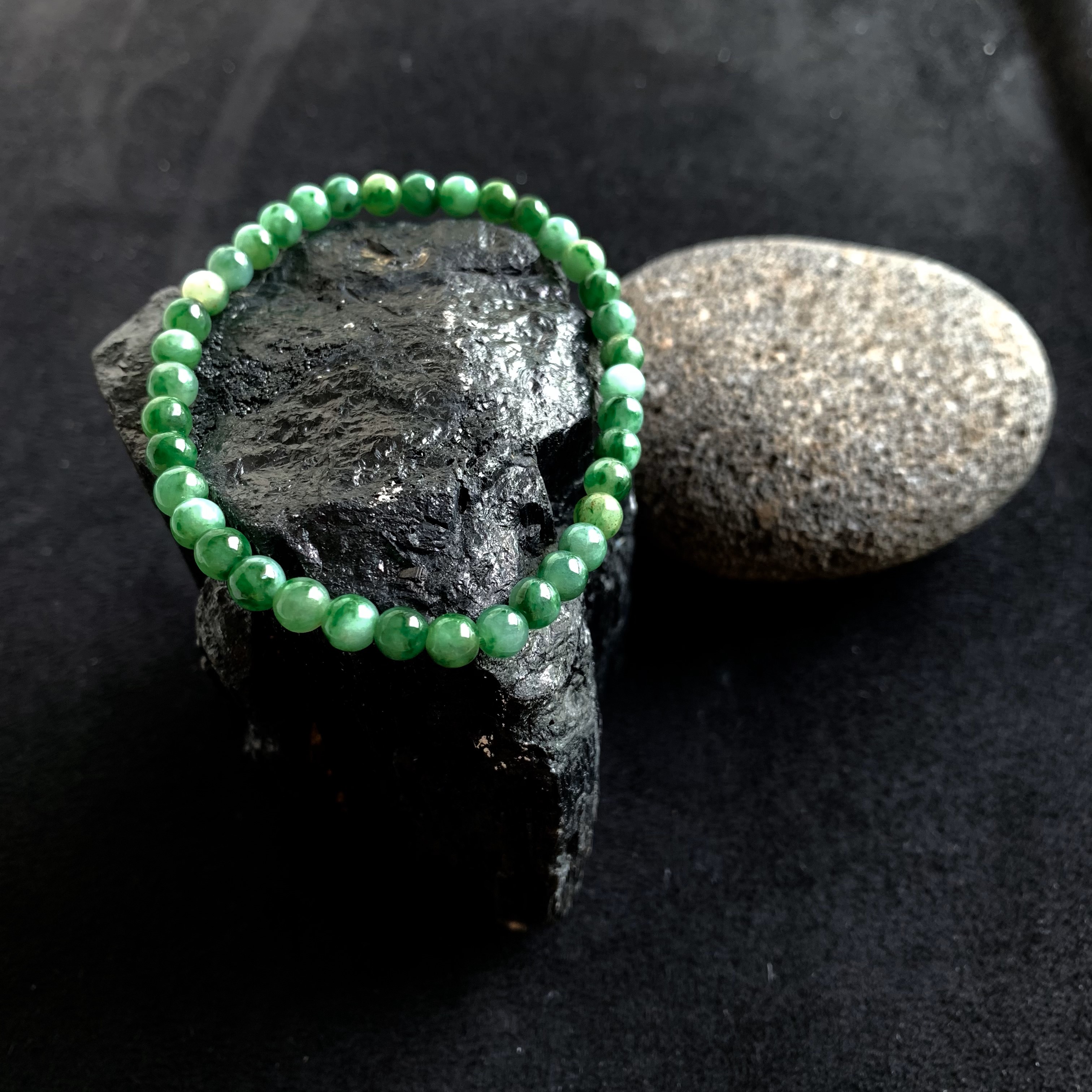 Spicy Green Jade Bracelet (PJA00567)