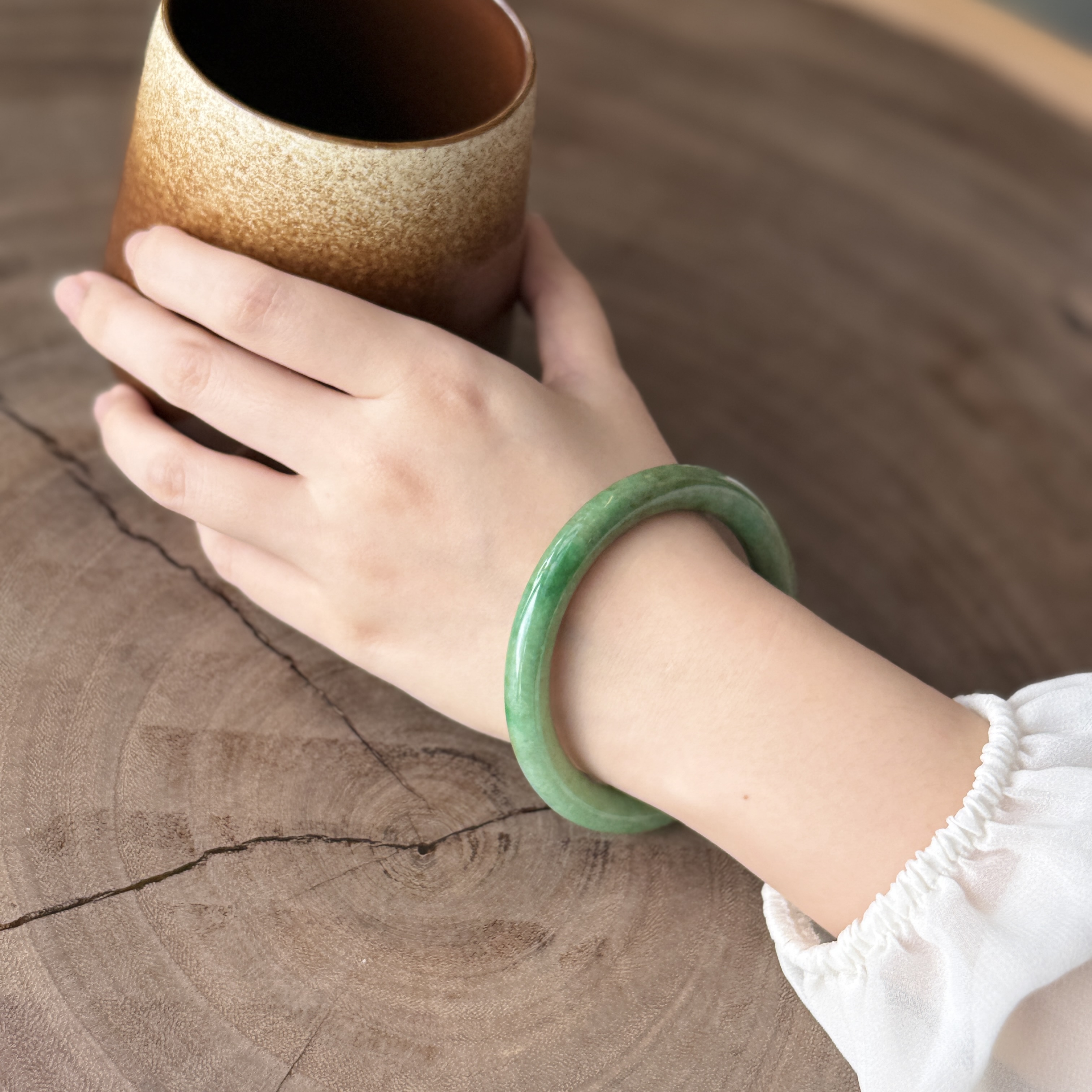 Green Jadeite Bangle (PJA00840)