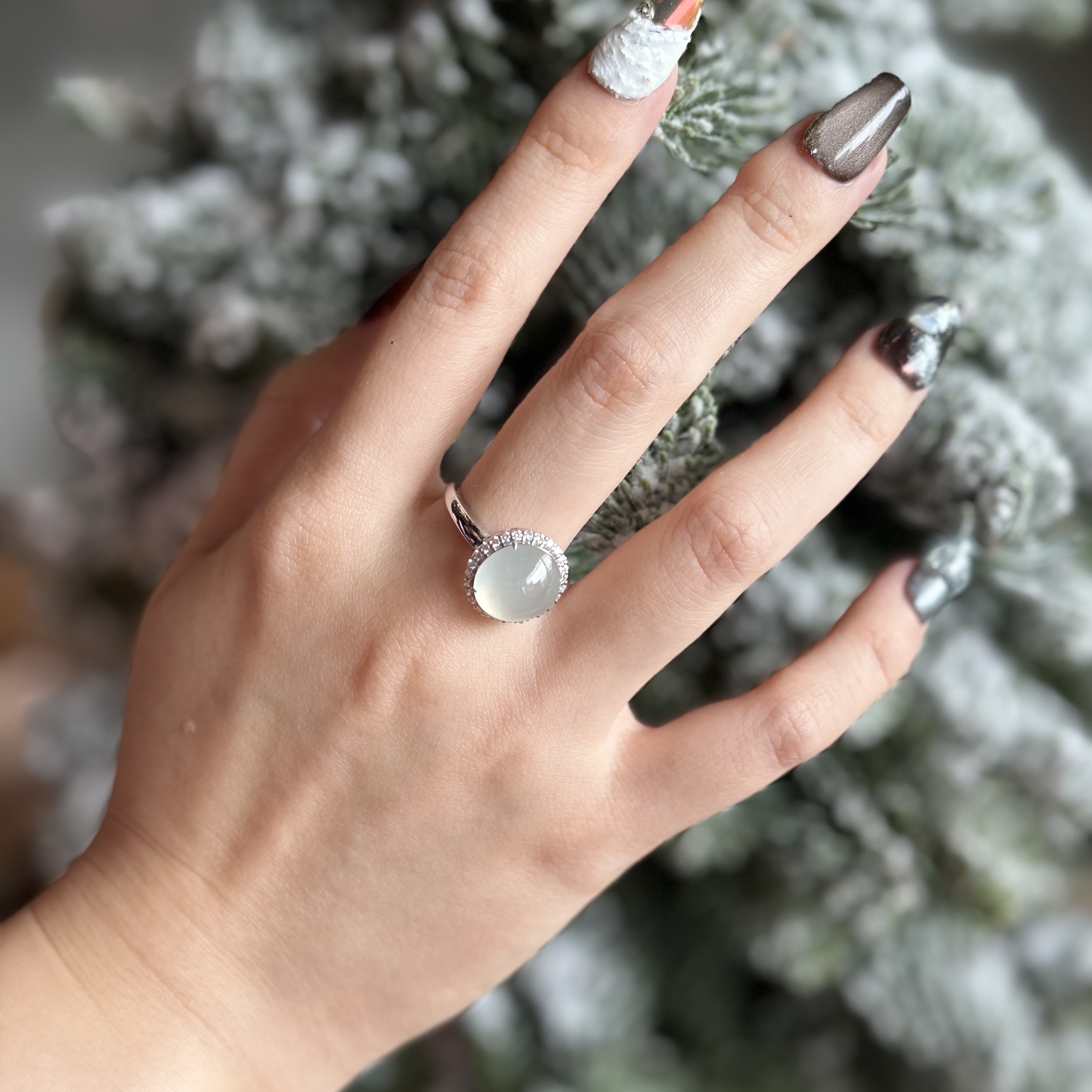 18k White Gold Icy Jade Ring (PJA00637)