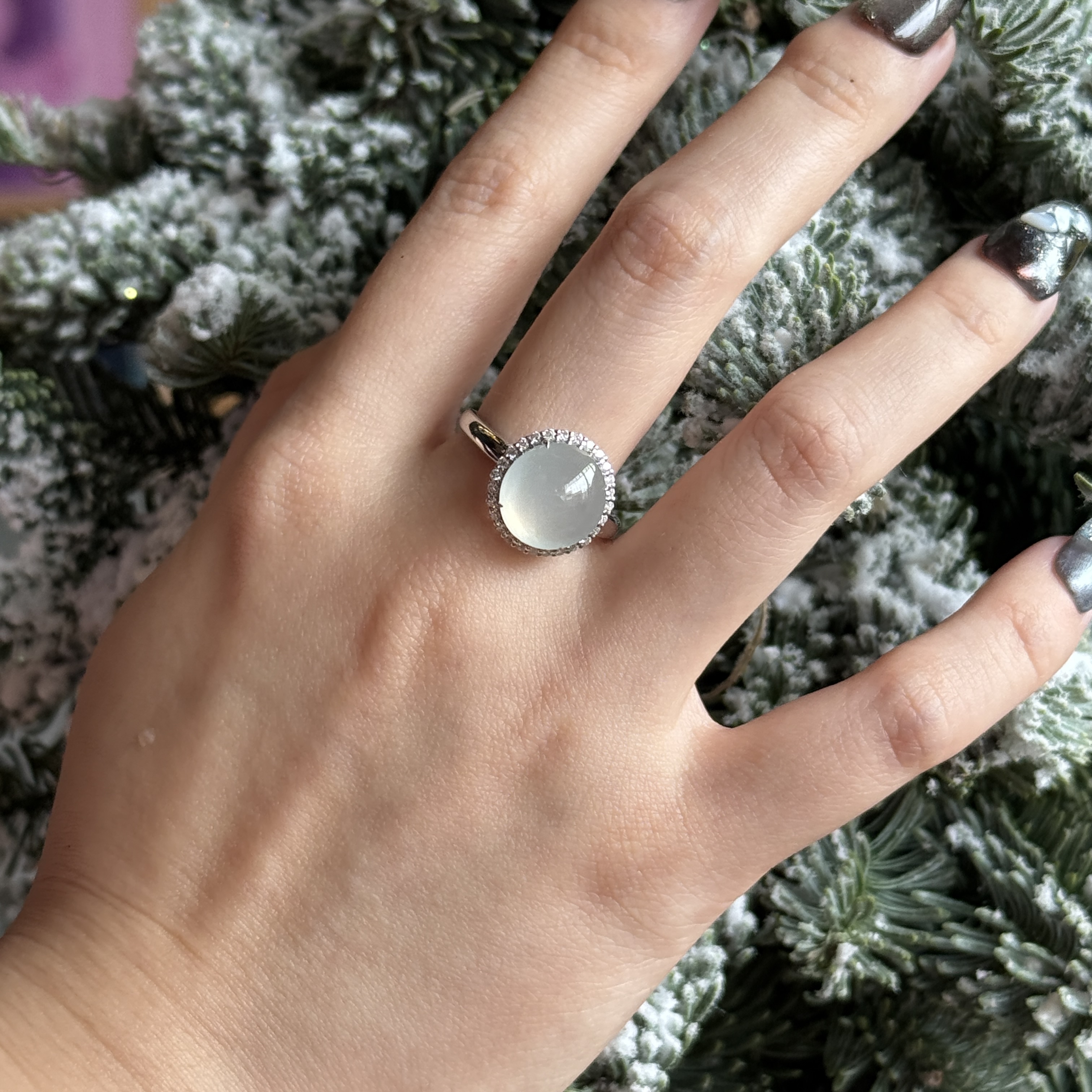 18k White Gold Icy Jade Ring (PJA00637)