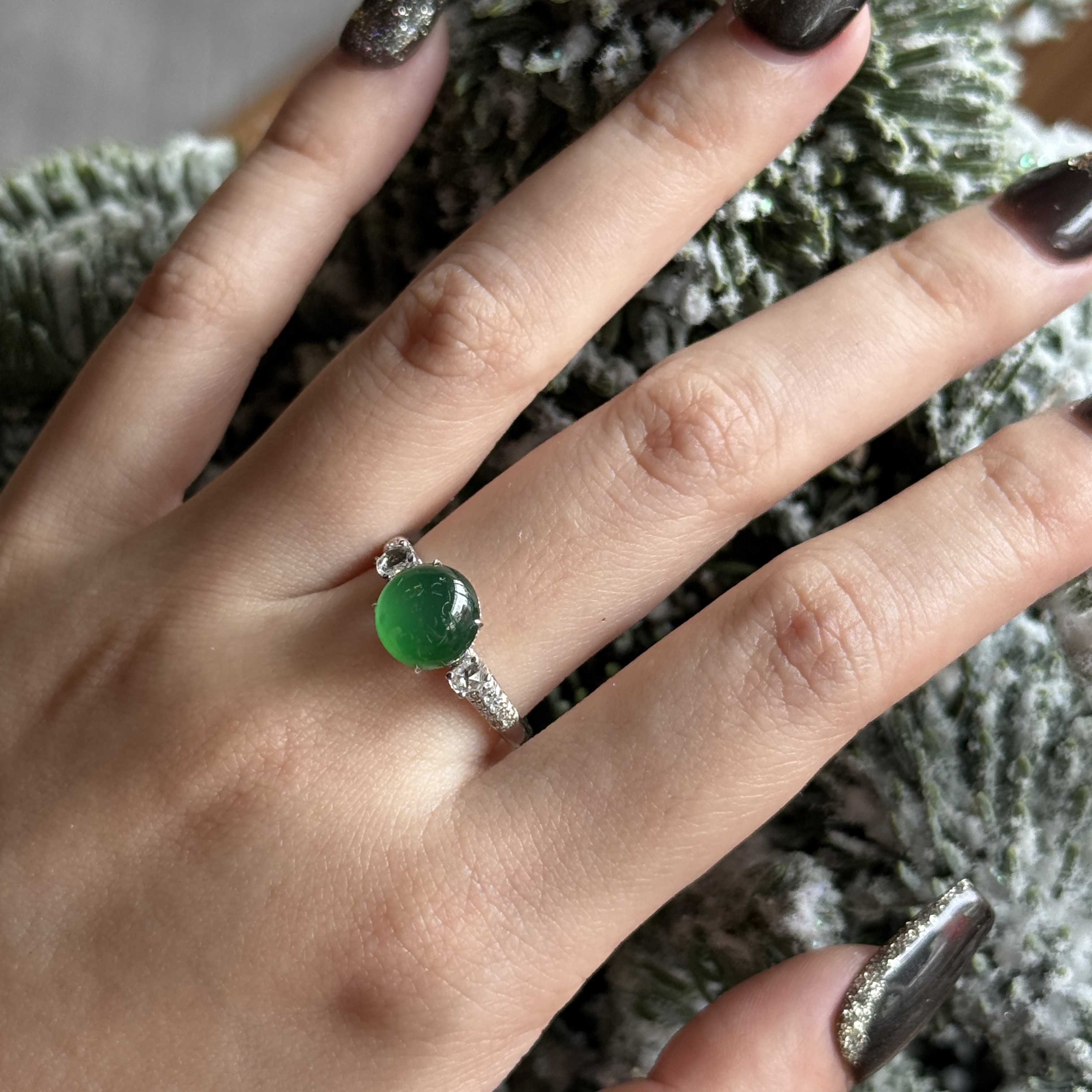 18k White Gold Green Jade Ring (PJA00641)