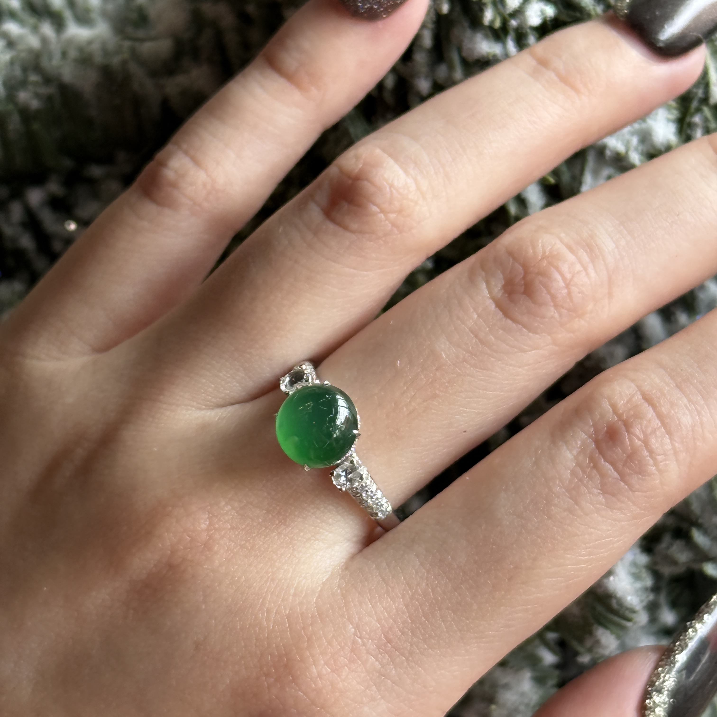 18k White Gold Green Jade Ring (PJA00641)