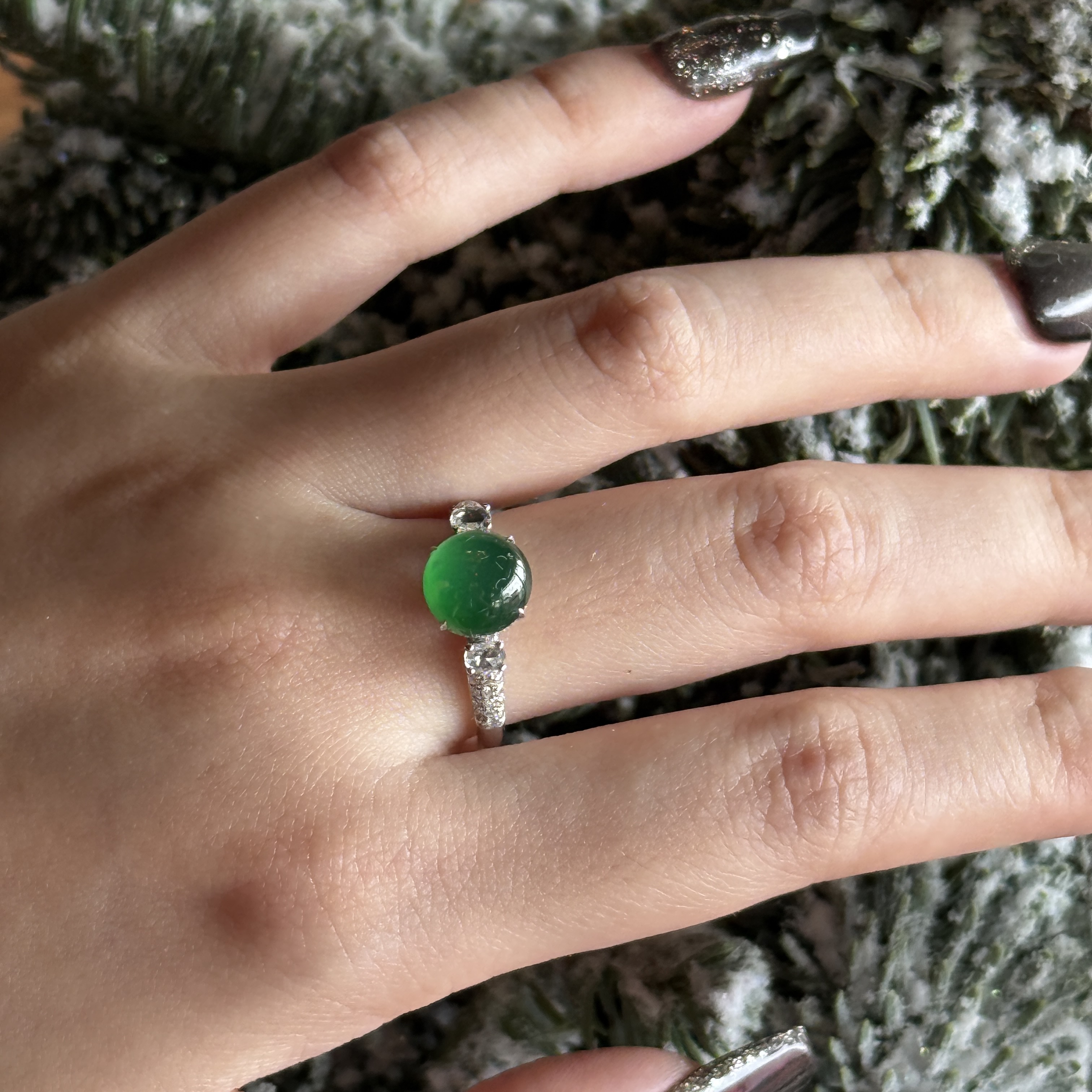 18k White Gold Green Jade Ring (PJA00641)