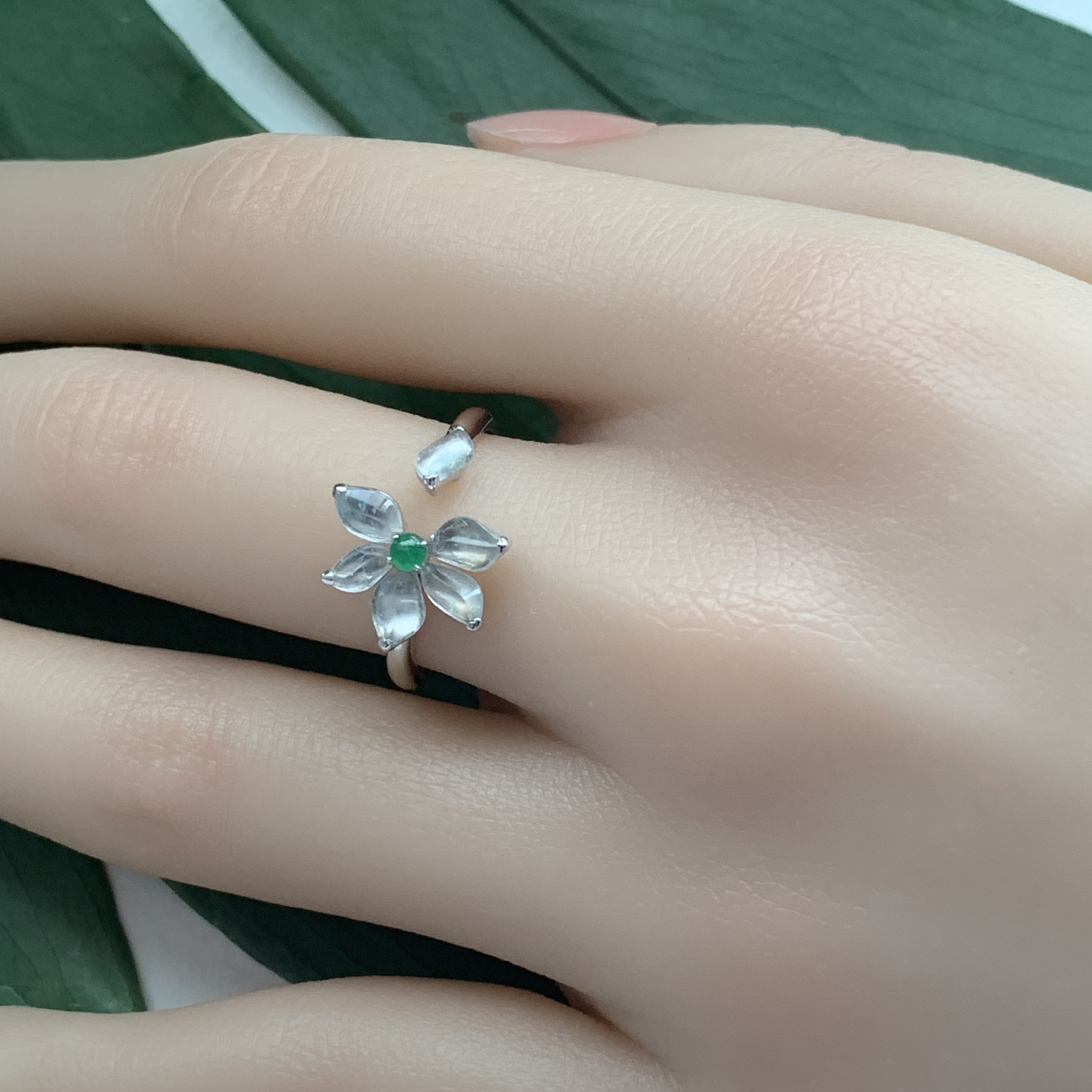 18K White Gold Flower Jade Ring (PJA00518B)