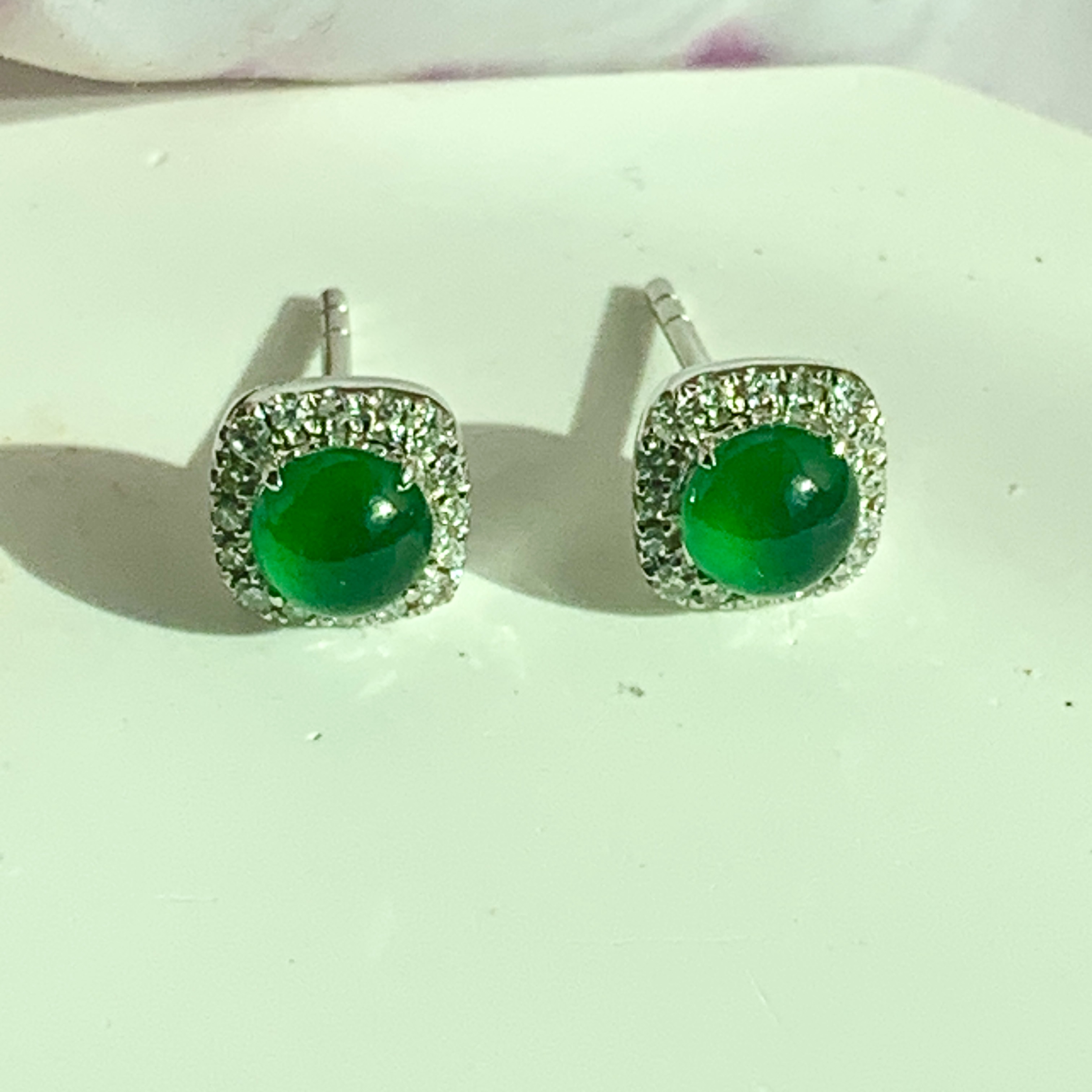 18K White Gold Green Jade Earrings (PJA00632A)
