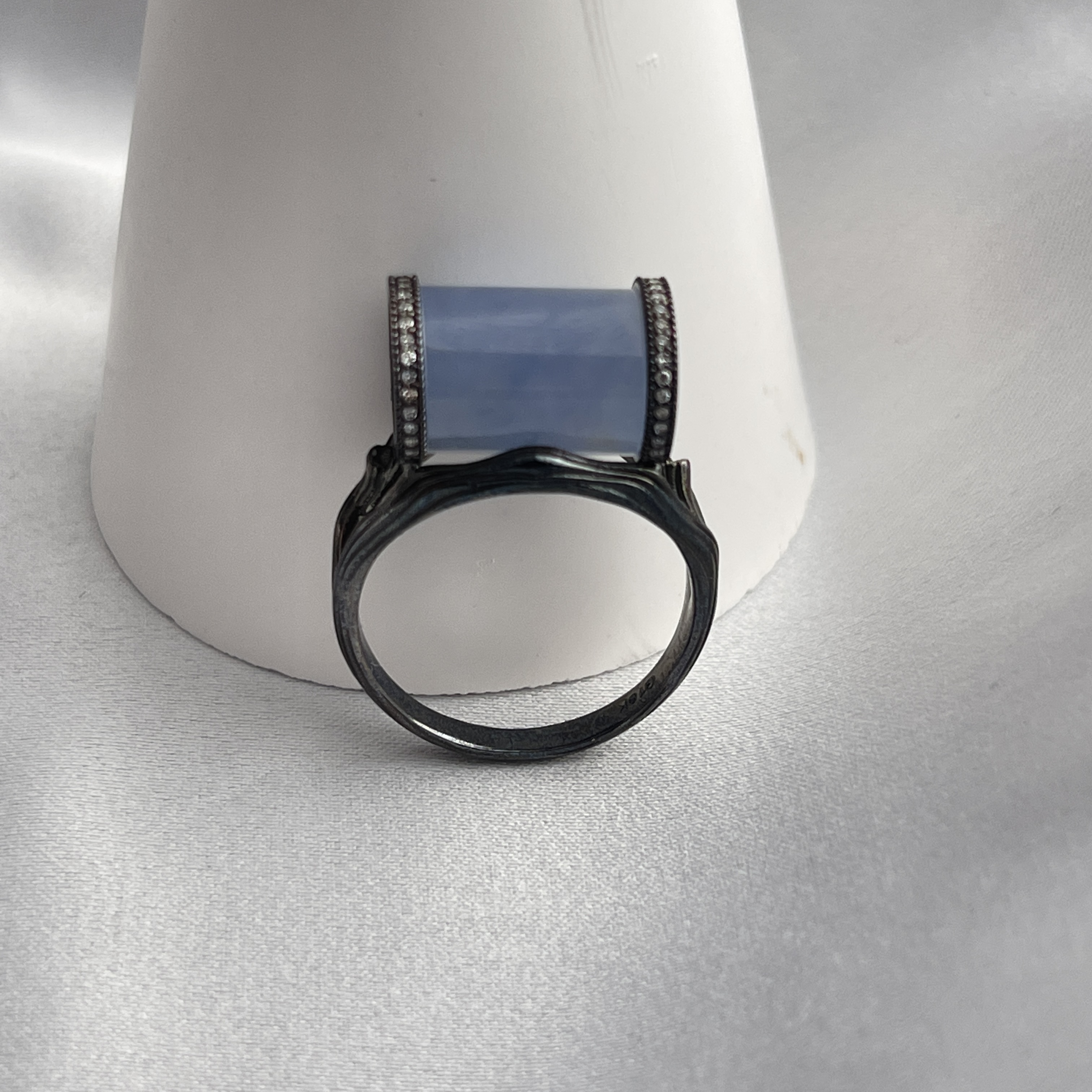 18K Black Gold Lavender Ring (PJA00333)