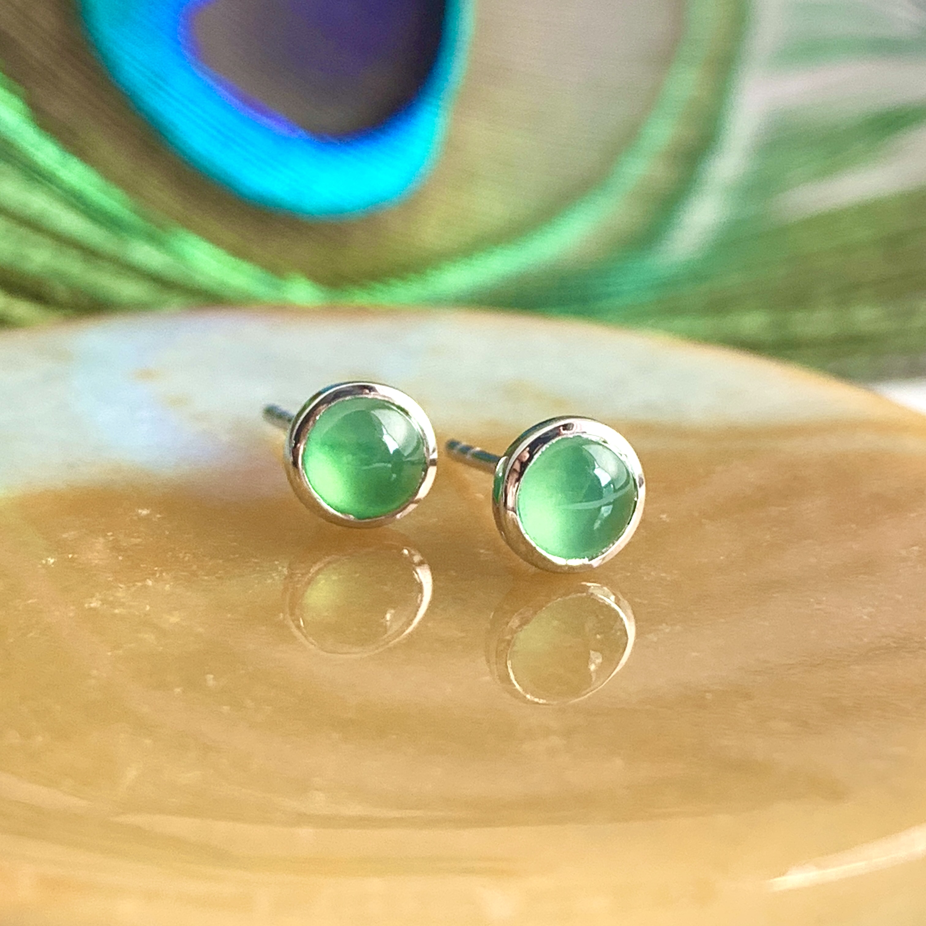 18K White Gold Green Jade Earrings (PJA00626)