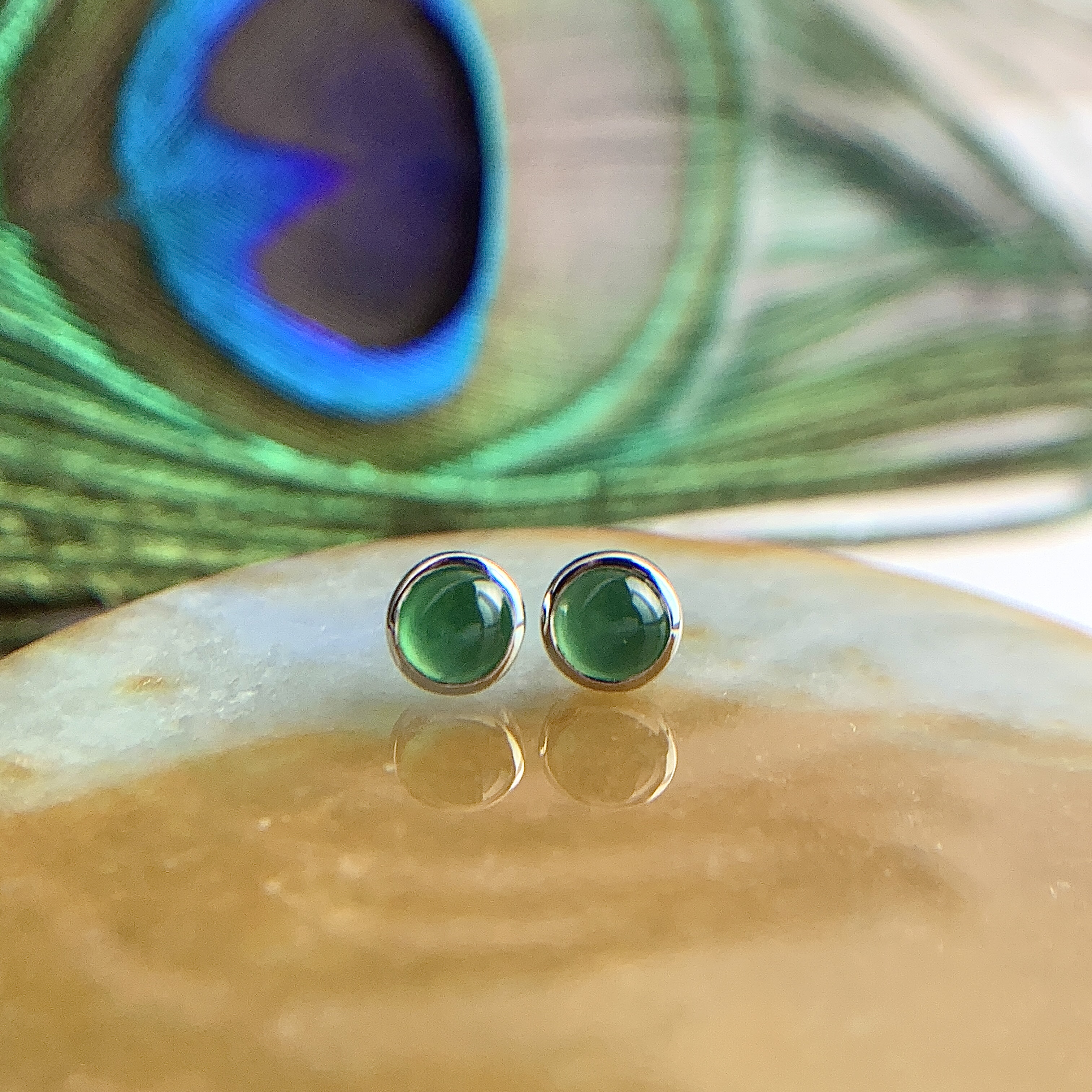 18K White Gold Green Jade Earrings (PJA00626)