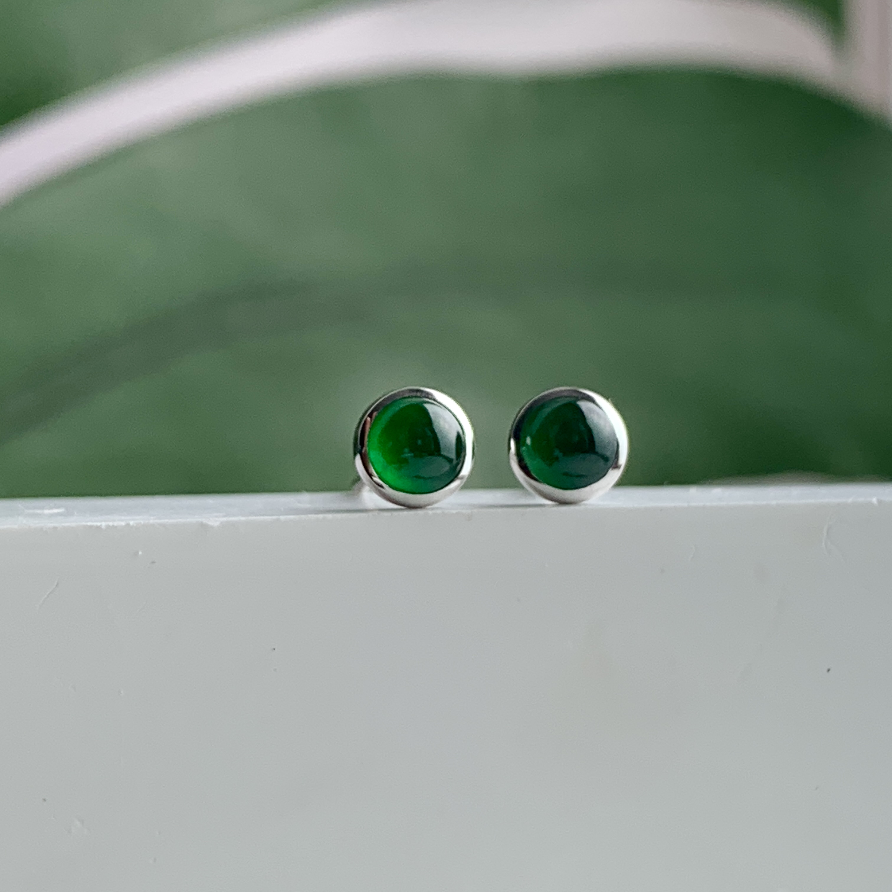 18K White Gold Green Jade Earrings (PJA00632B)