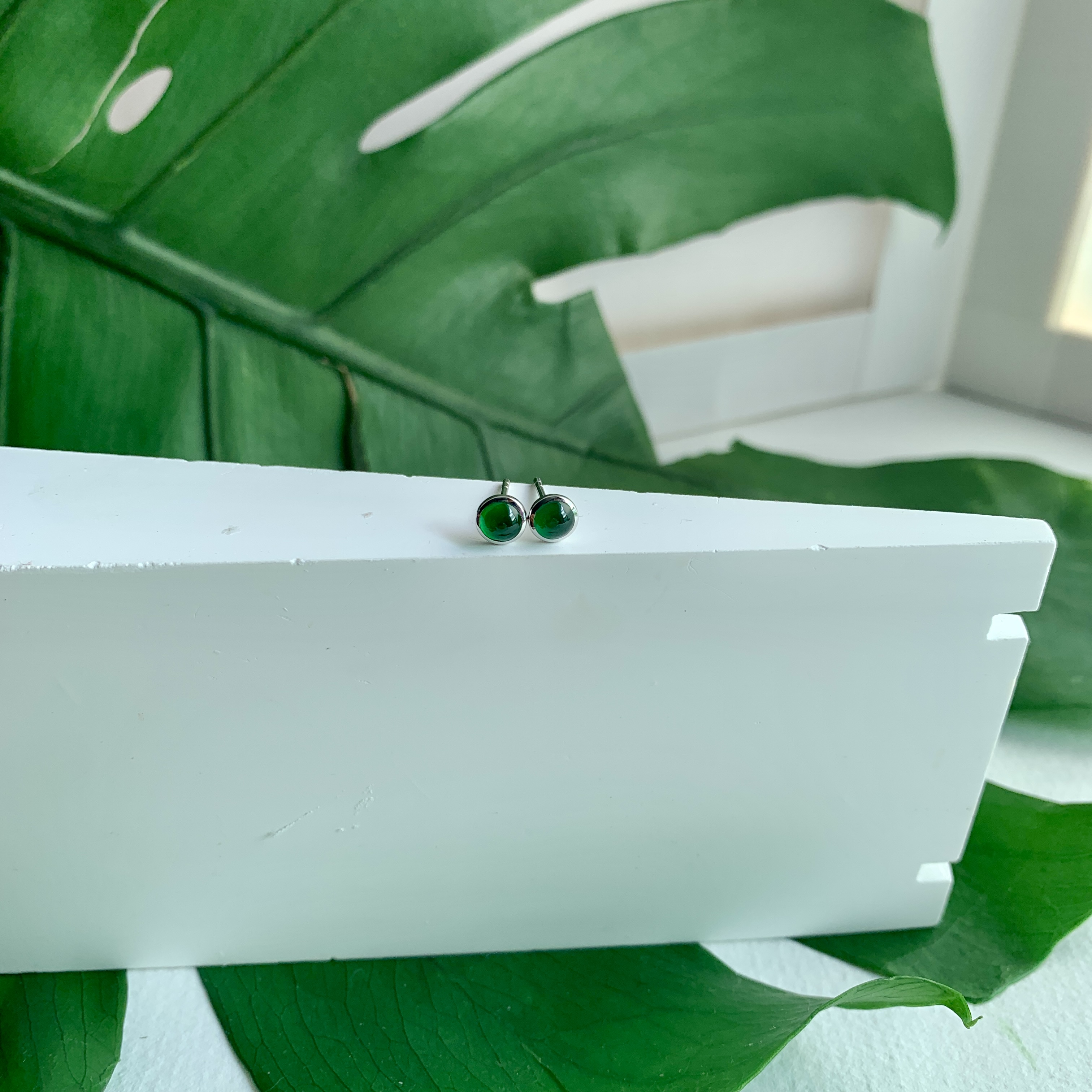 18K White Gold Green Jade Earrings (PJA00632B)