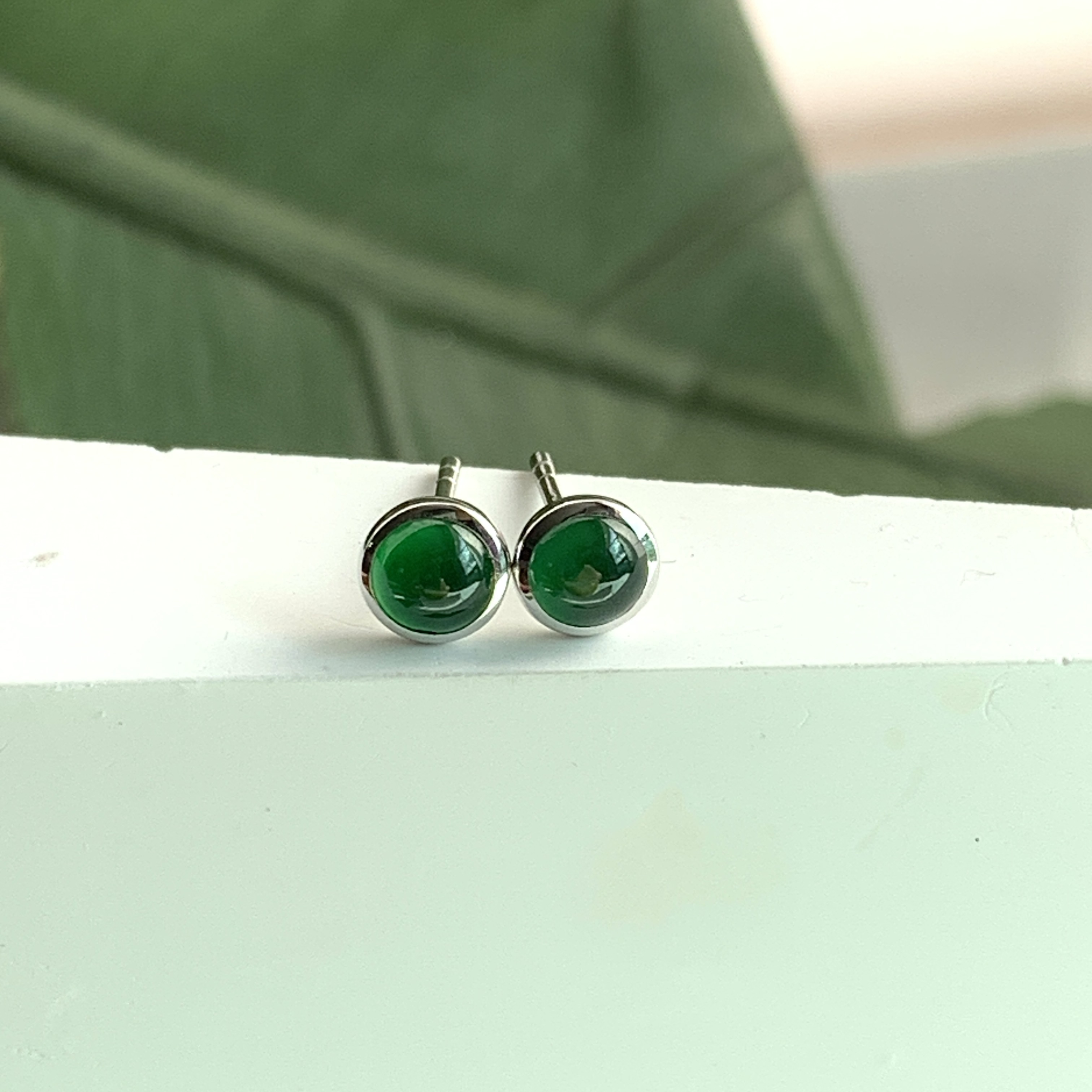 18K White Gold Green Jade Earrings (PJA00632B)