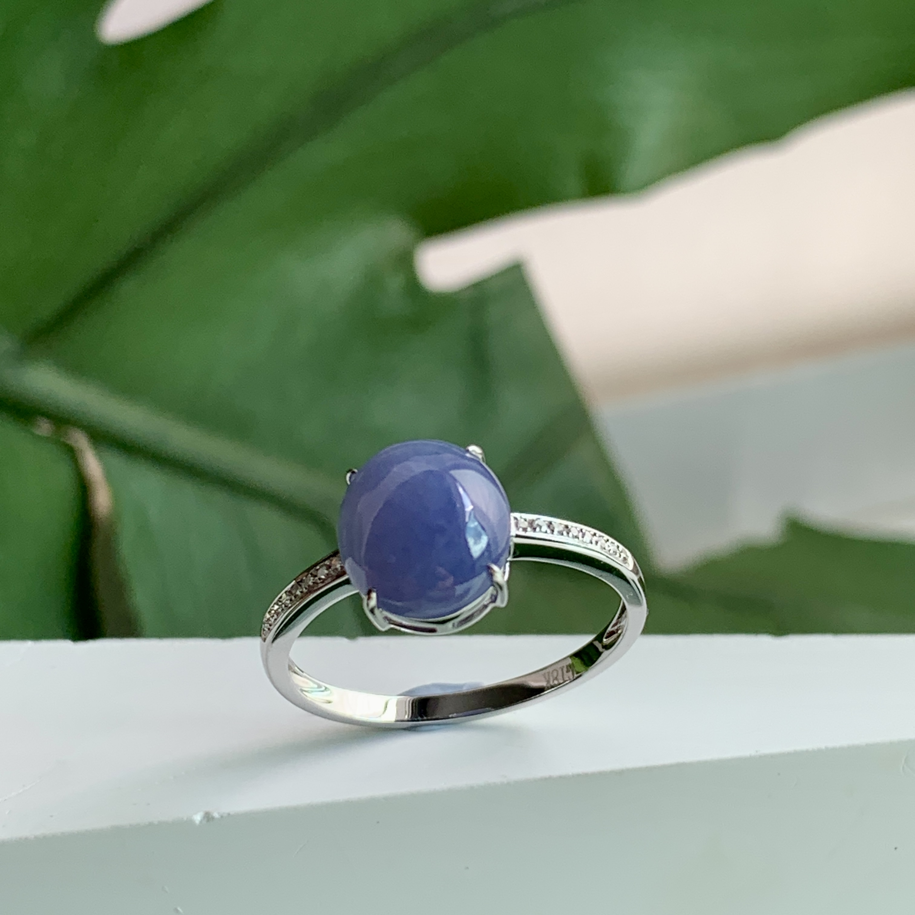 18K White Gold Lavender Jade Ring (PJA00622)