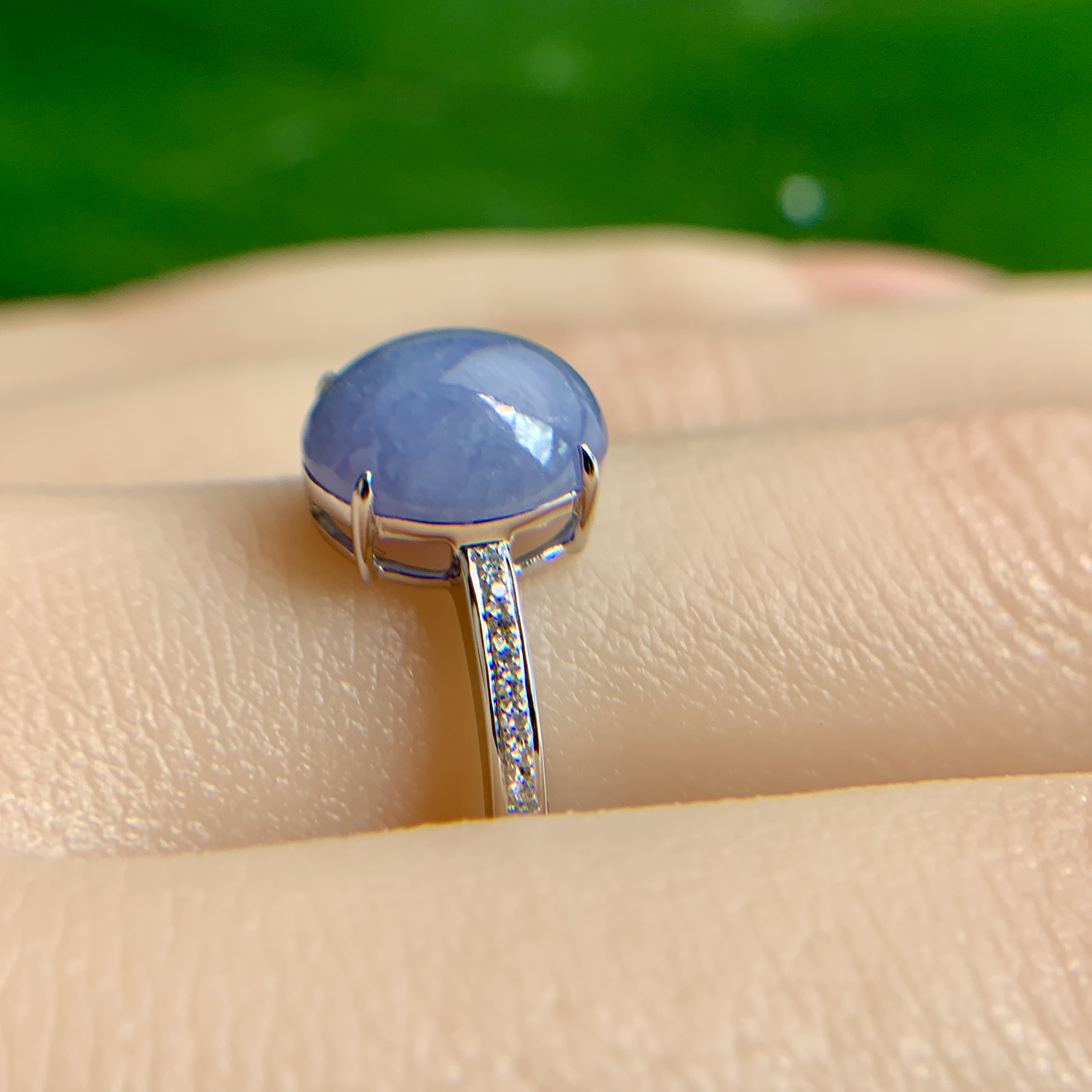 18K White Gold Lavender Jade Ring (PJA00622)