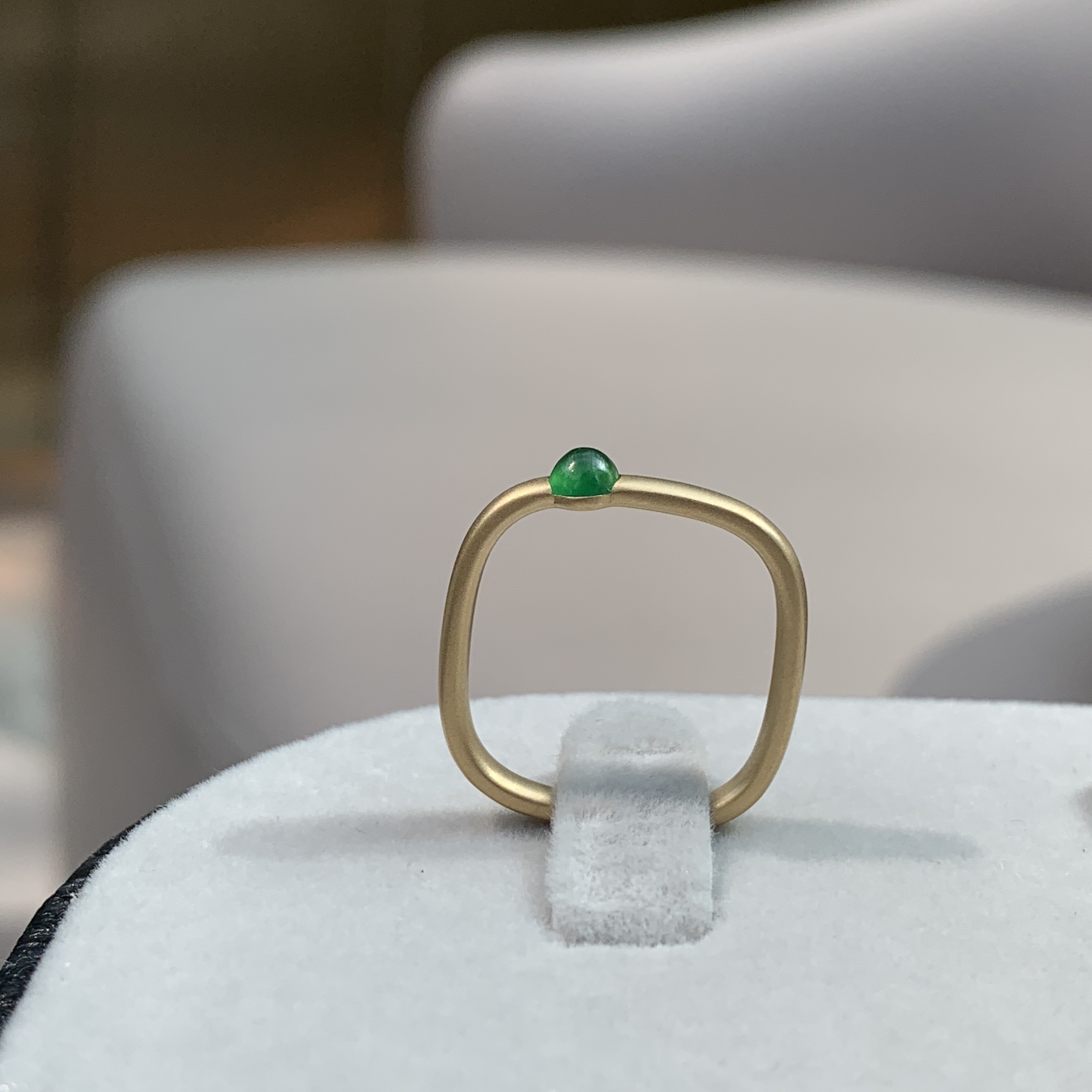 18K White Gold Green Jade Ring (PJA00642A)