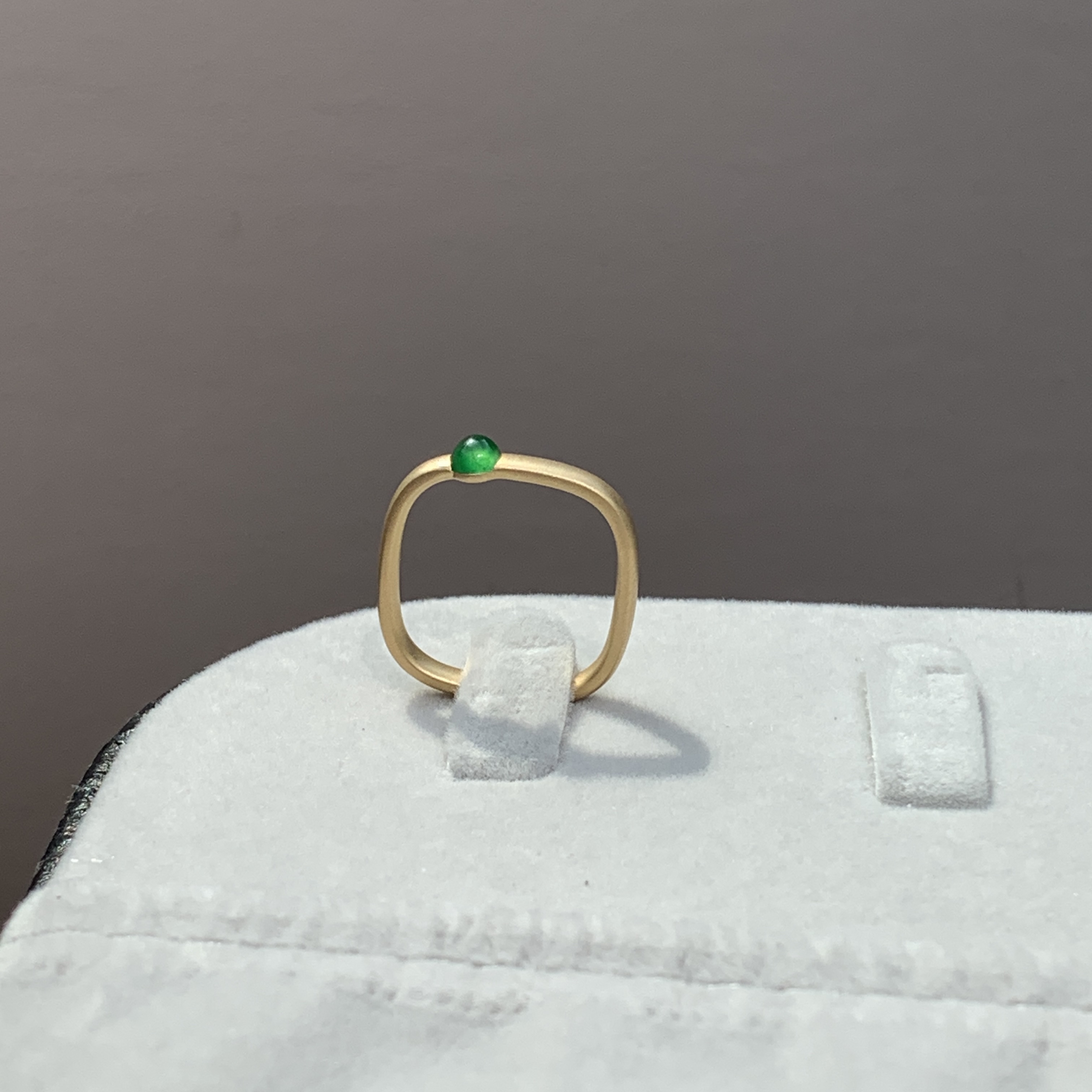 18K White Gold Green Jade Ring (PJA00642A)