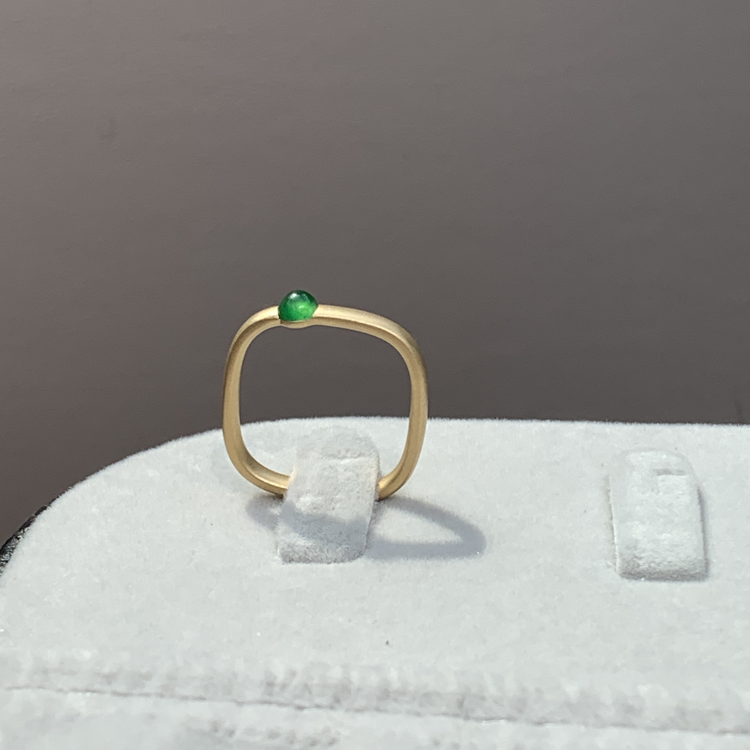 18K White Gold Green Jade Ring (PJA00642A)