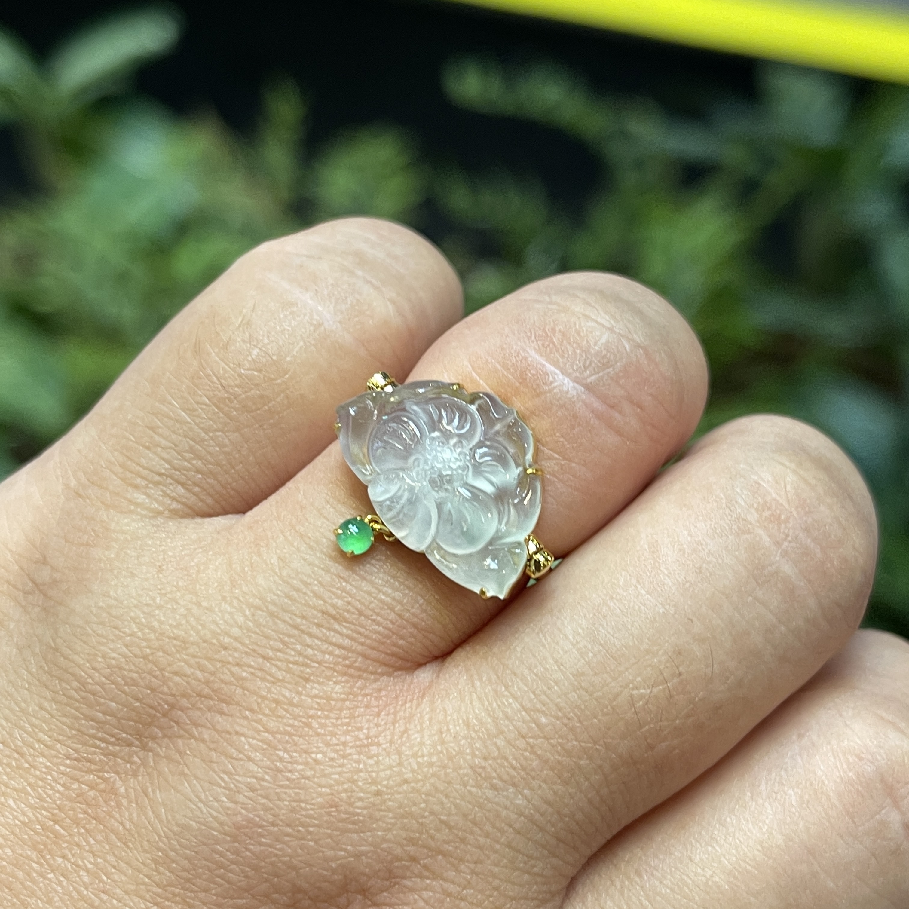 18K Yellow Gold Lotus Leaf Ring and Jade Pendant  (PJA00299)