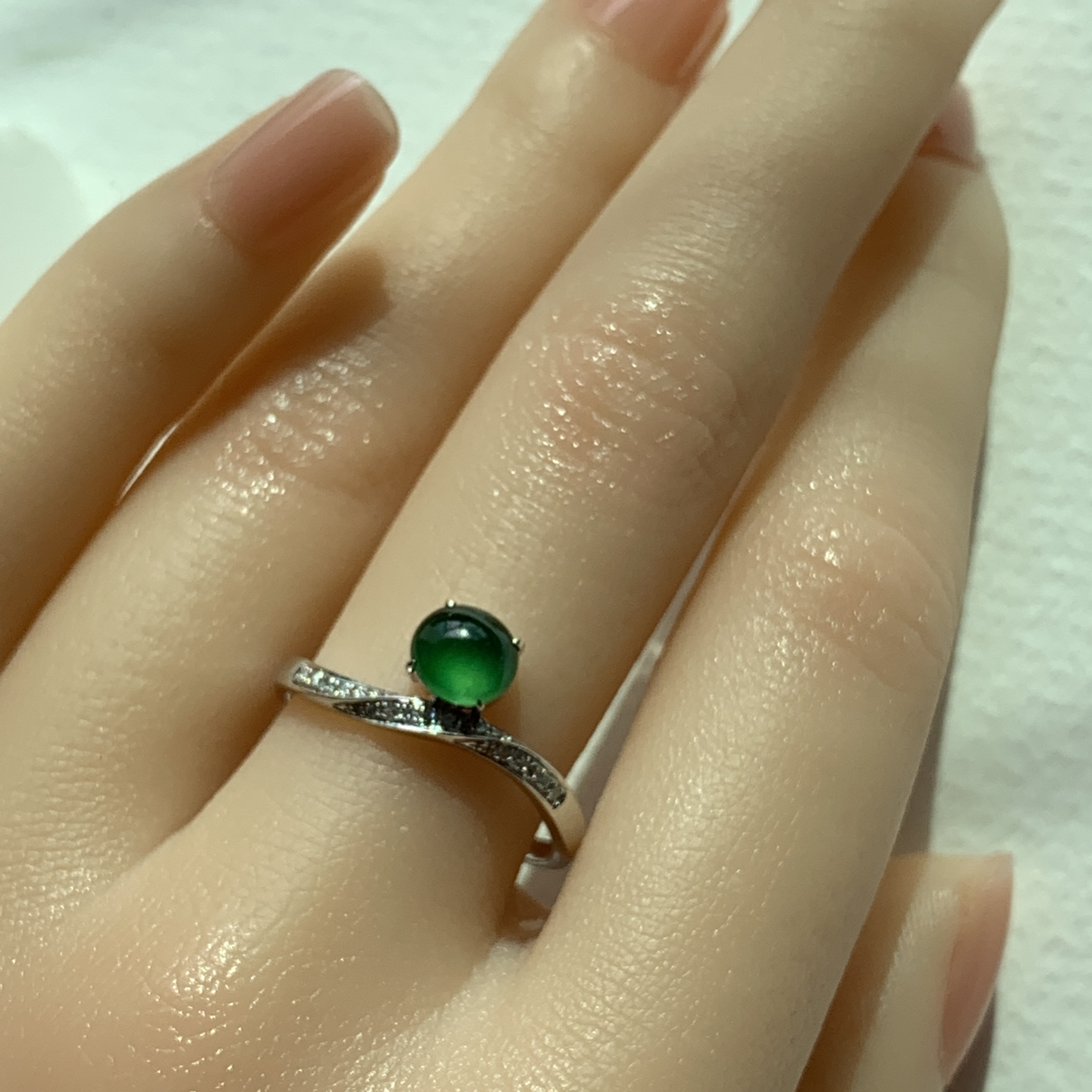 18K White Gold Green Jade Ring (PJA00642A)