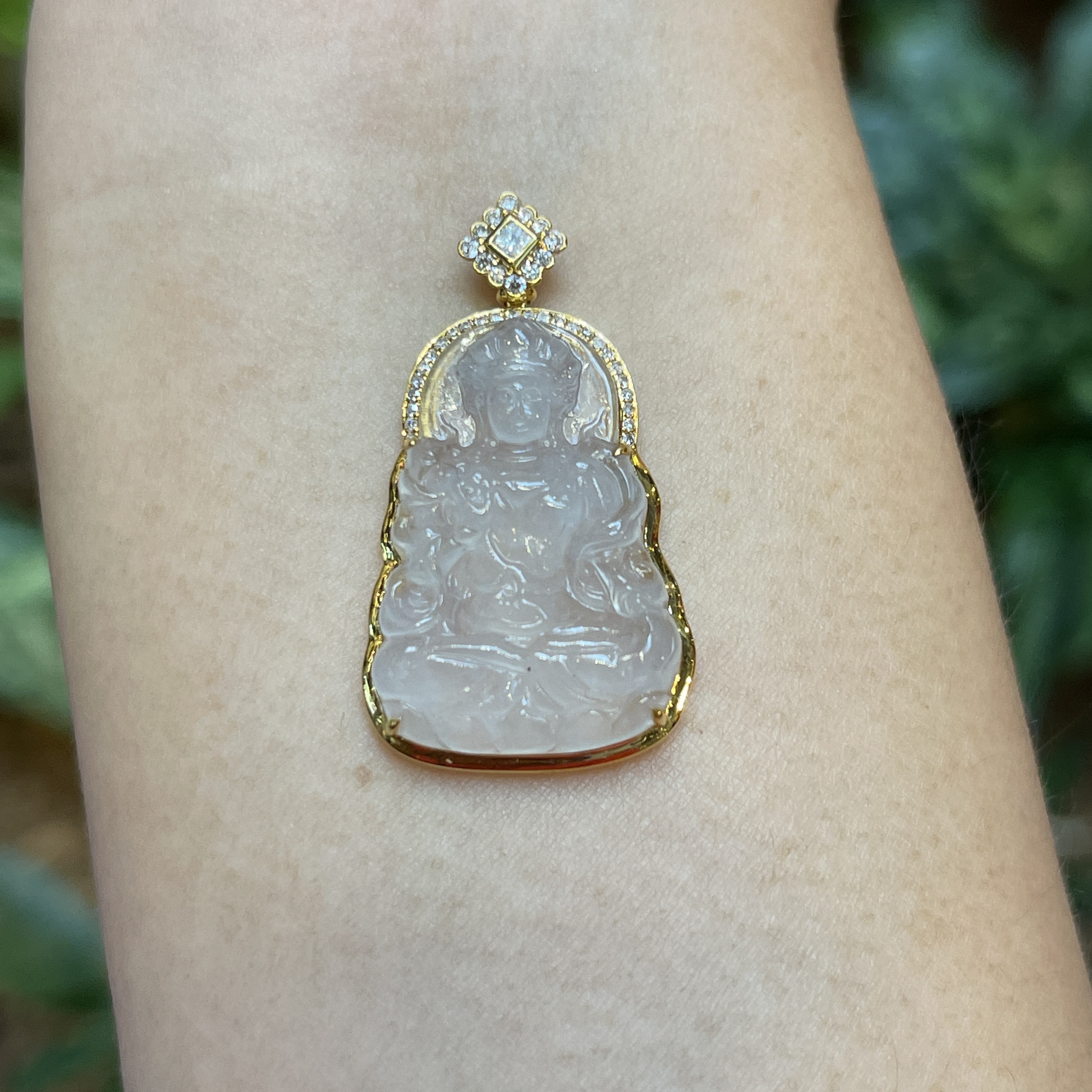 18K Yellow Gold Tara Jade Pendant (PJA00368)