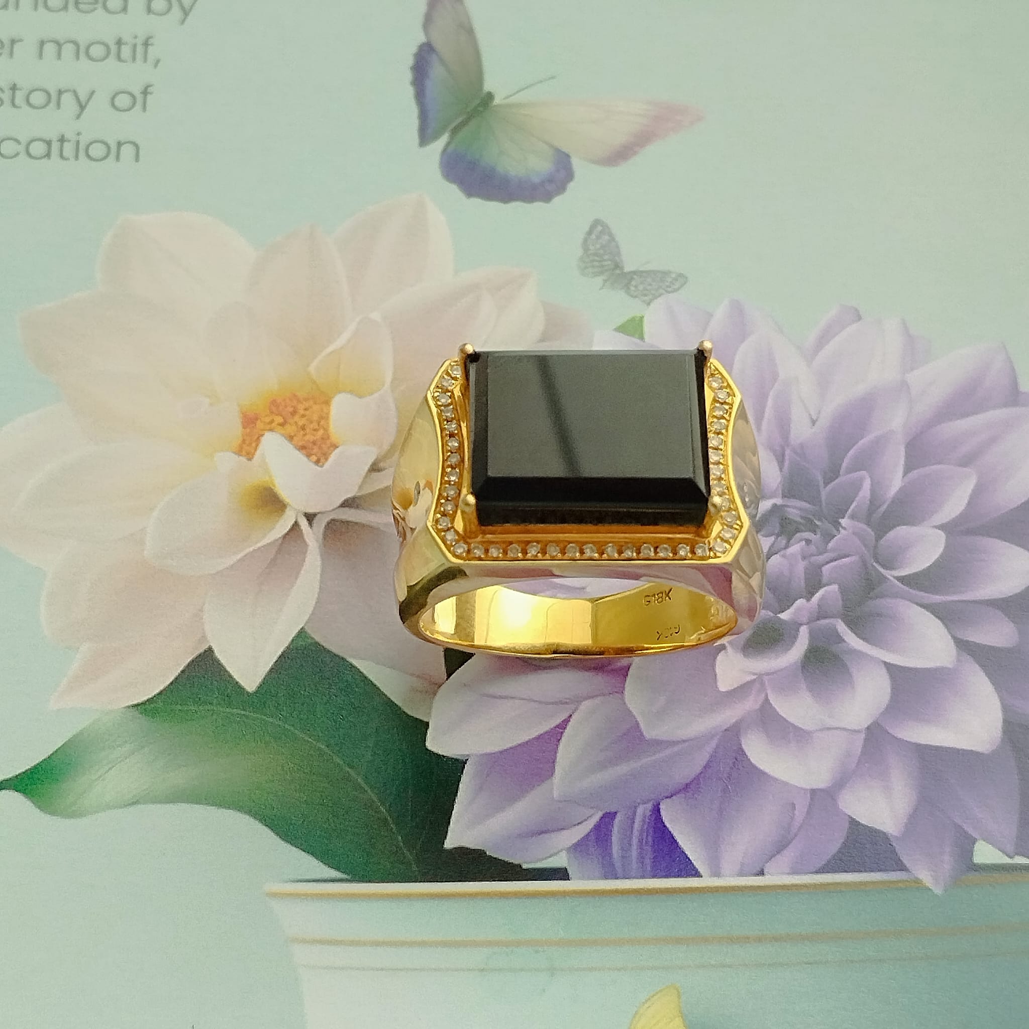 18k Yellow Gold Omphacite Jade Ring (PJA01054)