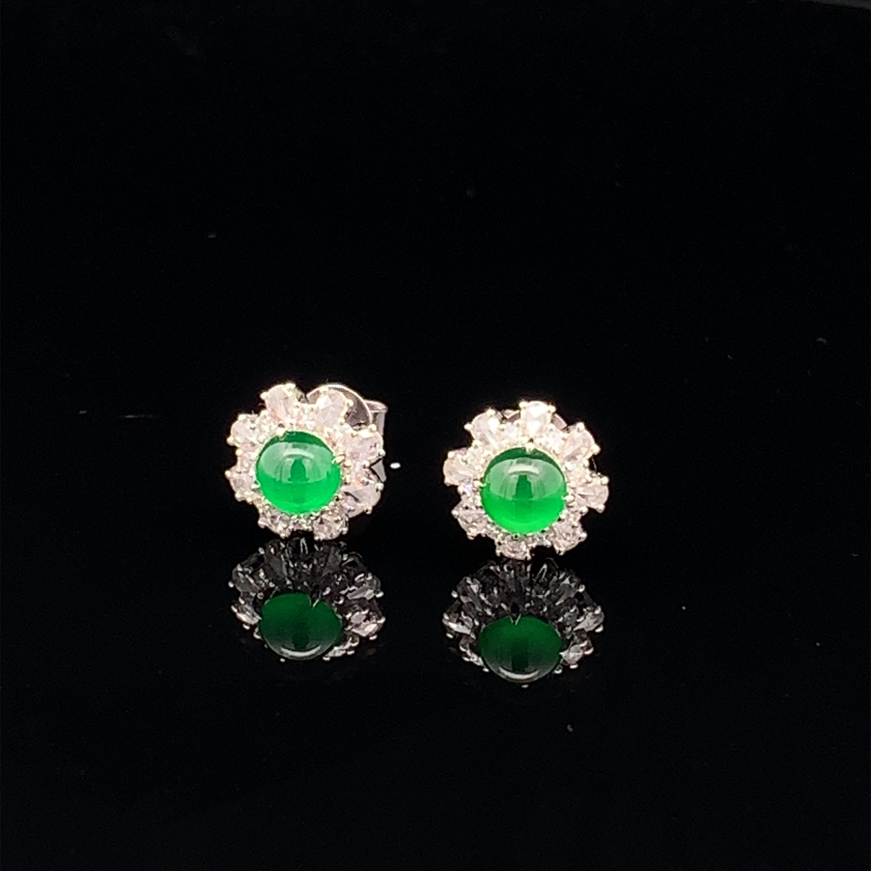 18K White Gold Green Jade Earrings (PJA00633)