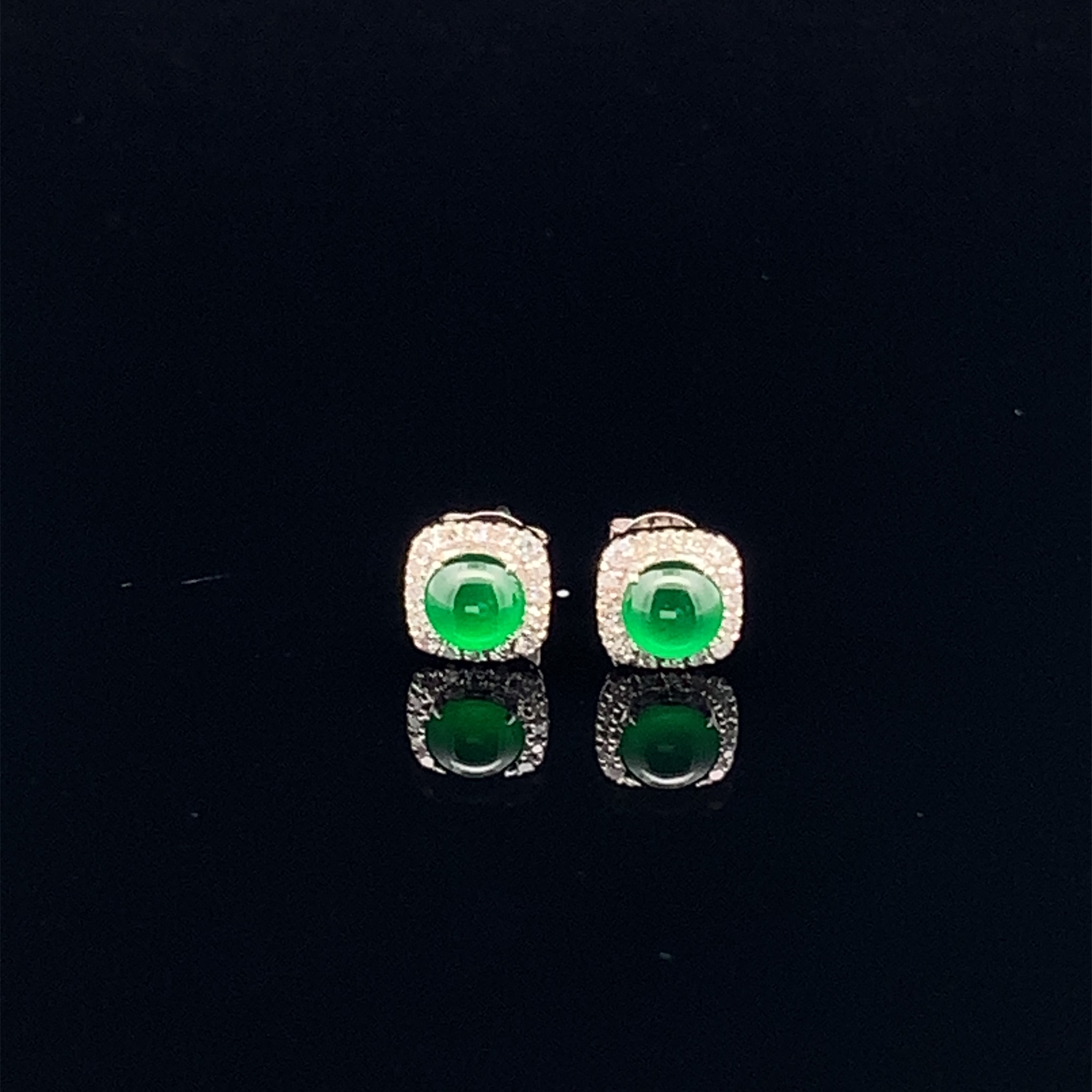 18K White Gold Green Jade Earrings (PJA00632A)
